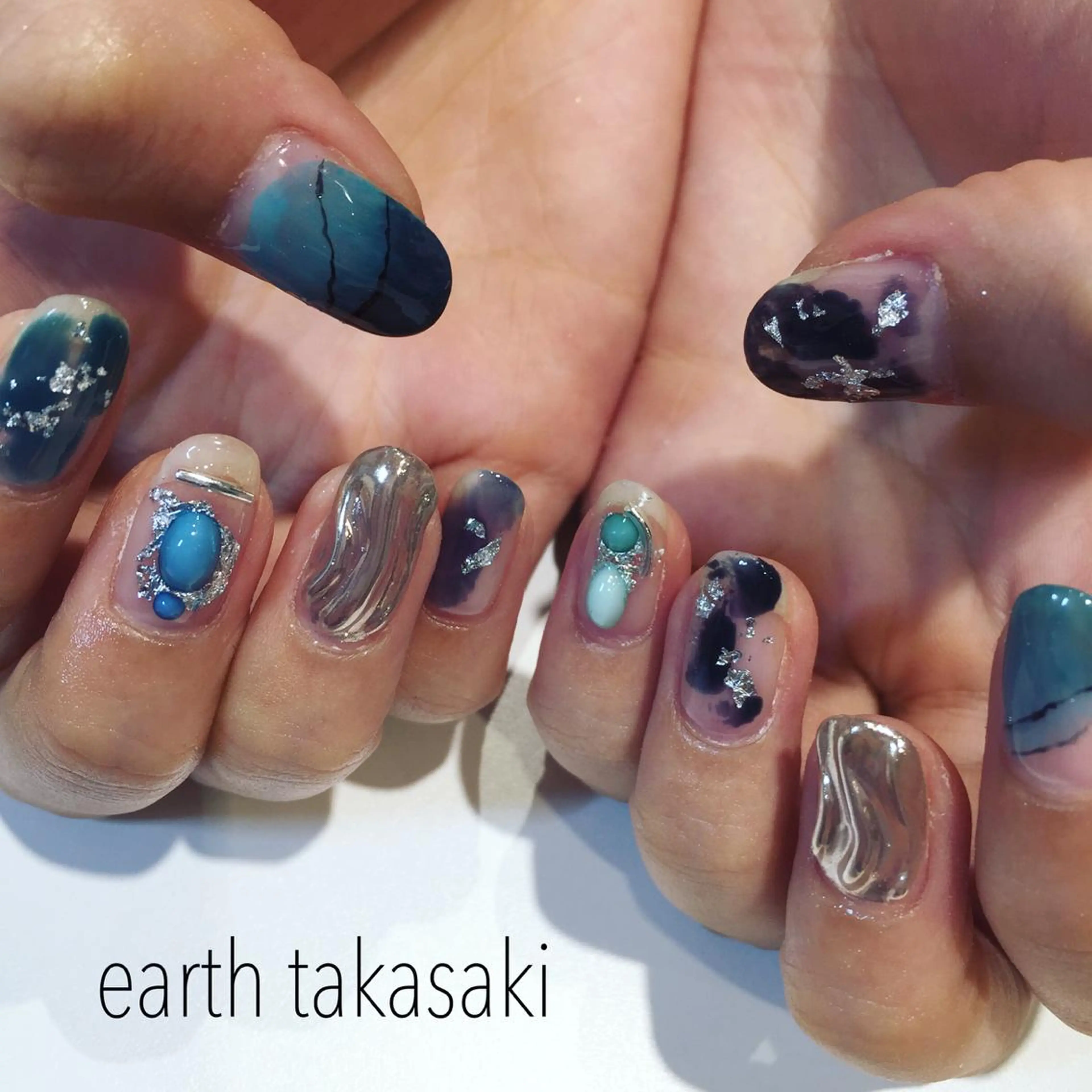 ネイル ニュアンスネイル EARTH nanaのネイルデザイン
