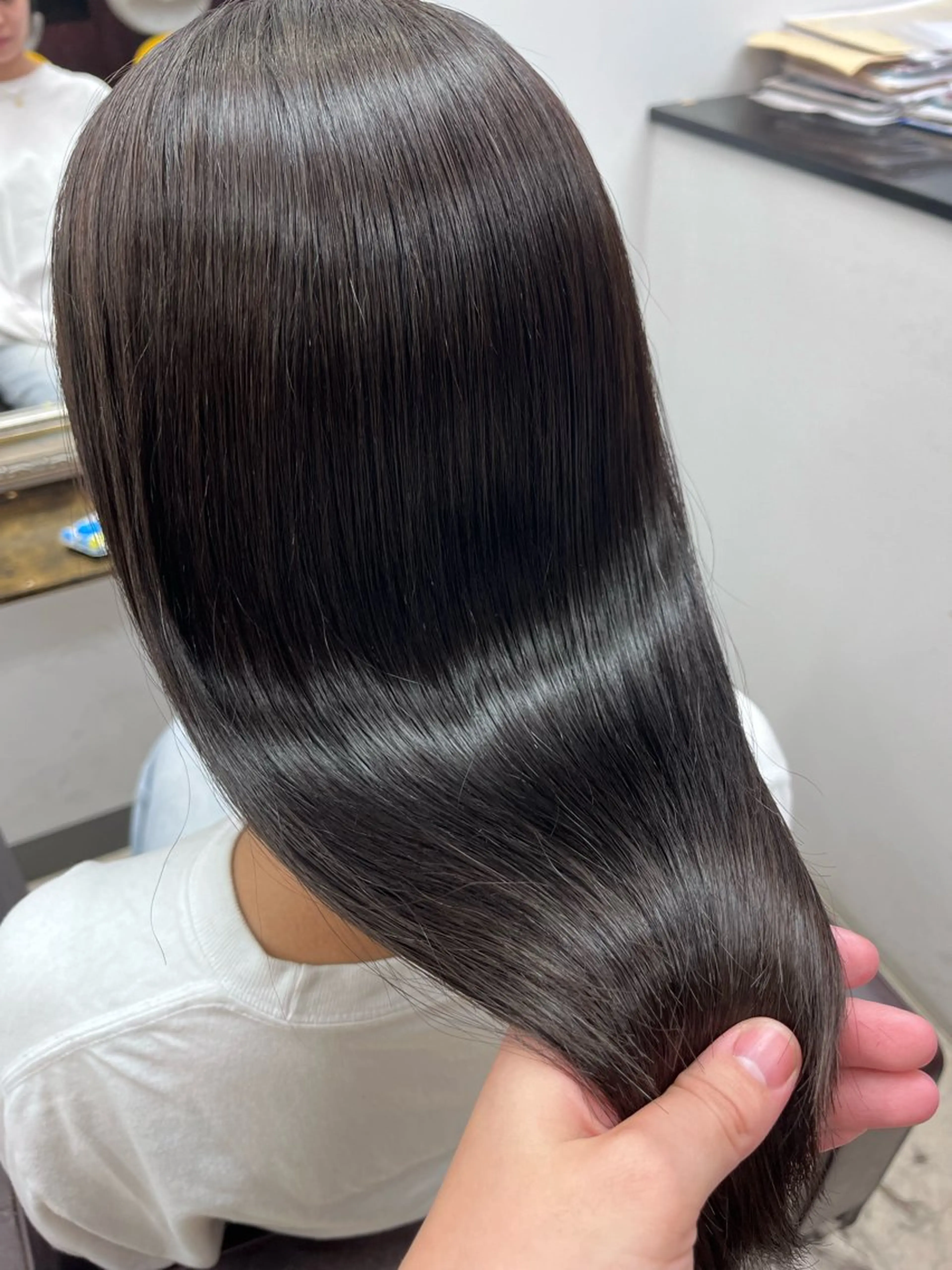 セミロング カラー パーマ 縮毛矯正 Crescere所属・小島 凜のヘアスタイル