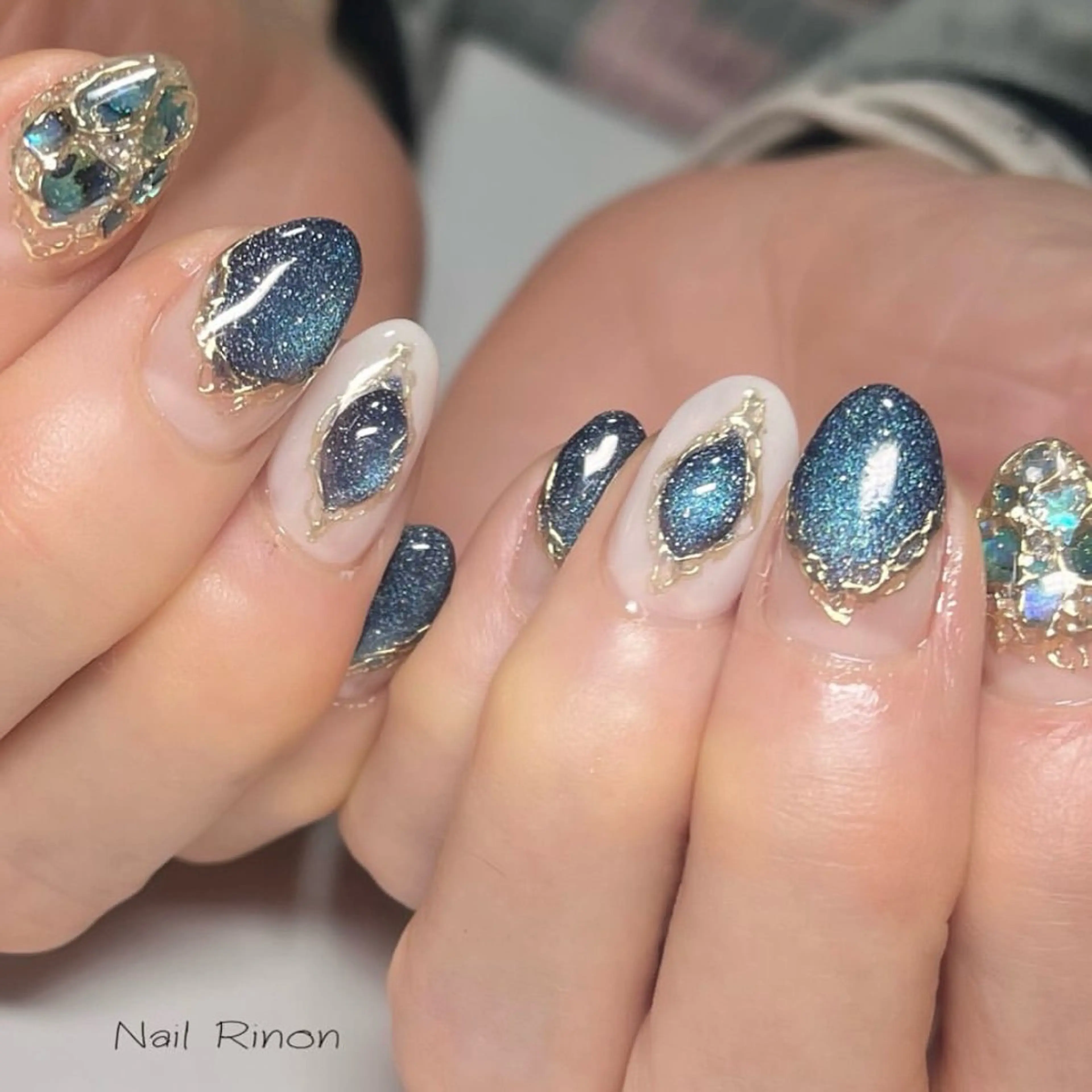 ネイル マグネットネイル ハンドネイル Nail Rinonのネイルデザイン