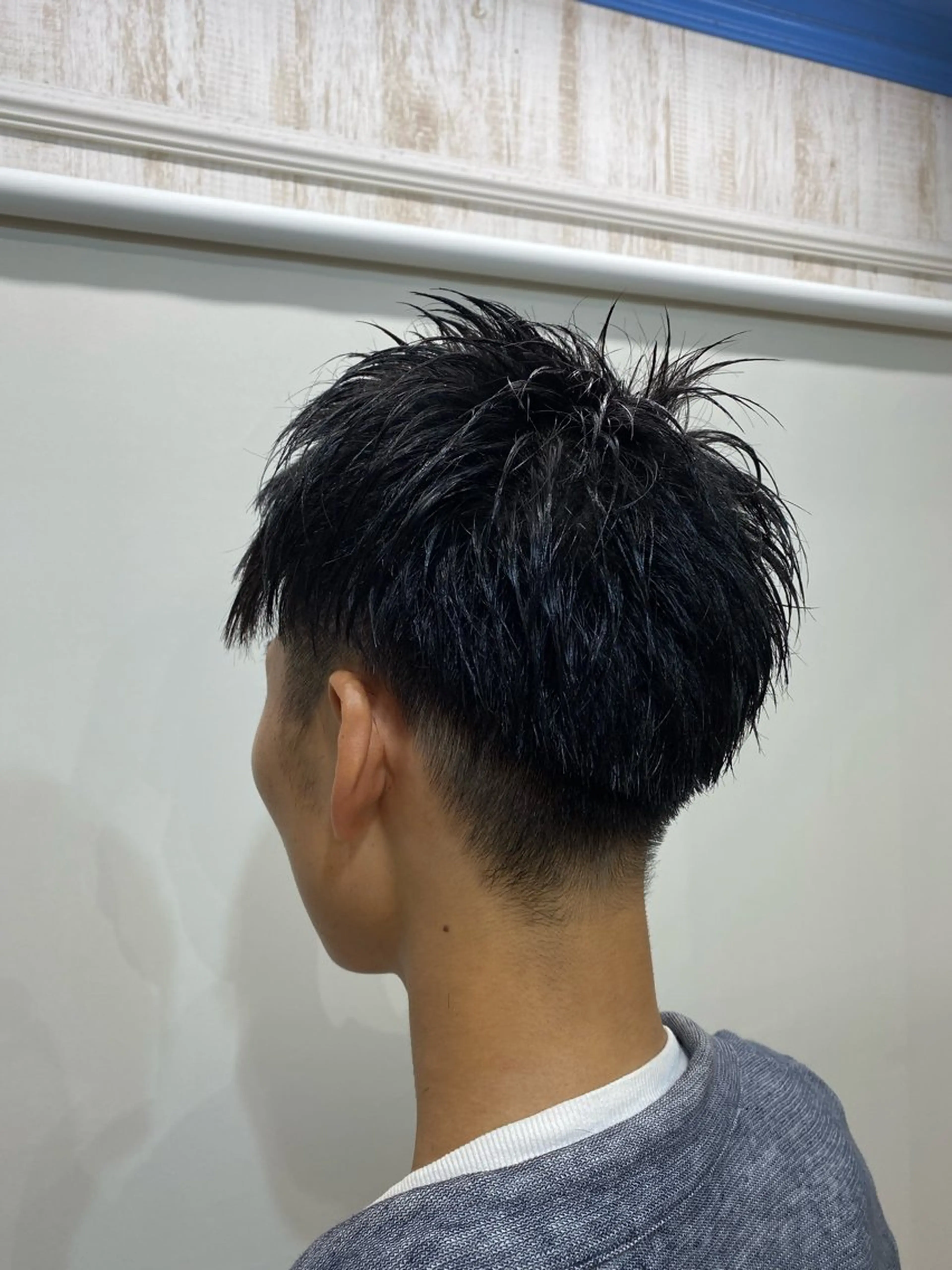 ショート メンズ ハイトーン・デザイン Shoseiのヘアスタイル