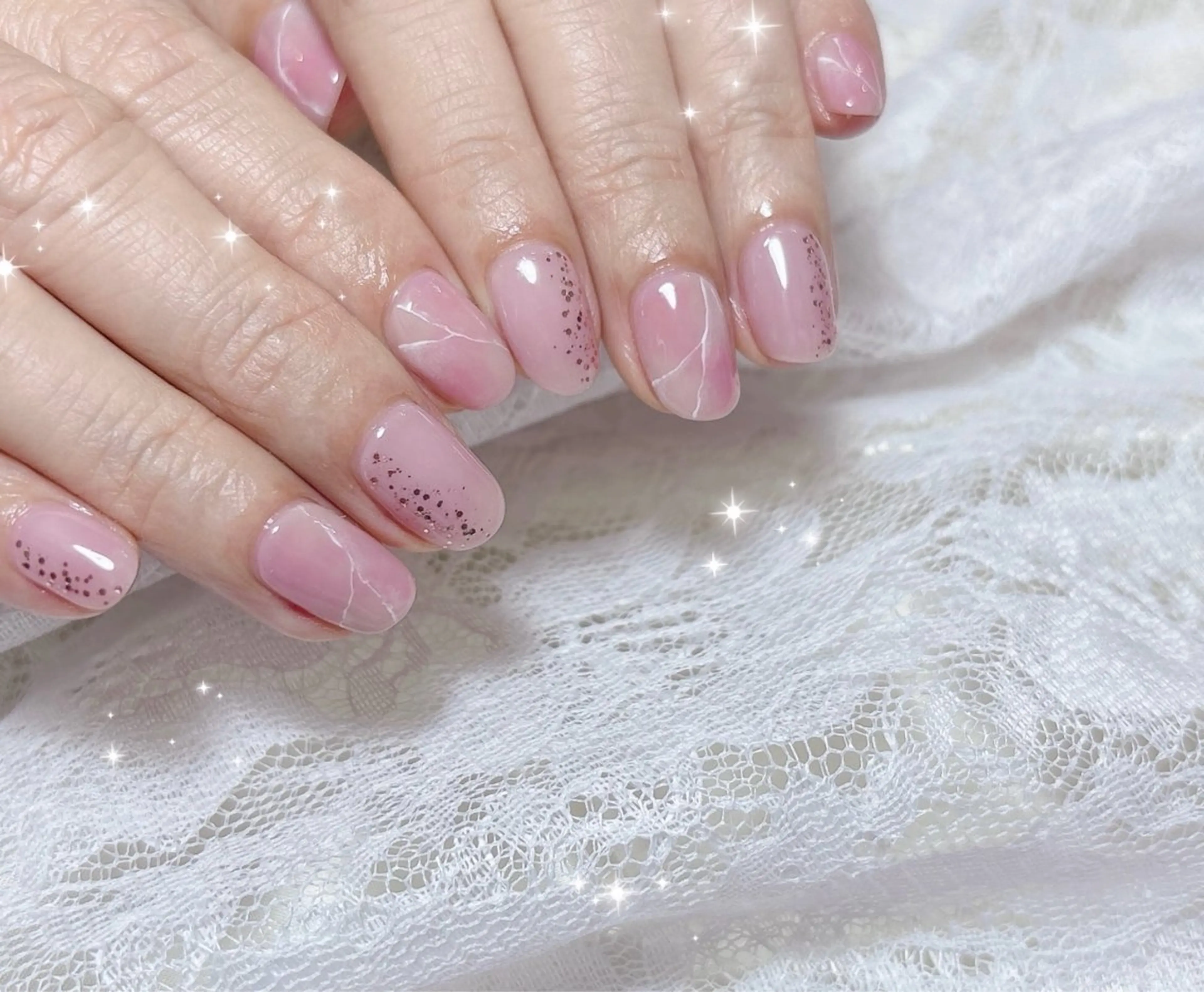 ネイル ラメ(グリッター) ニュアンスネイル ピンク ハンドネイル FLARE NAIL フレアネイルのネイルデザイン