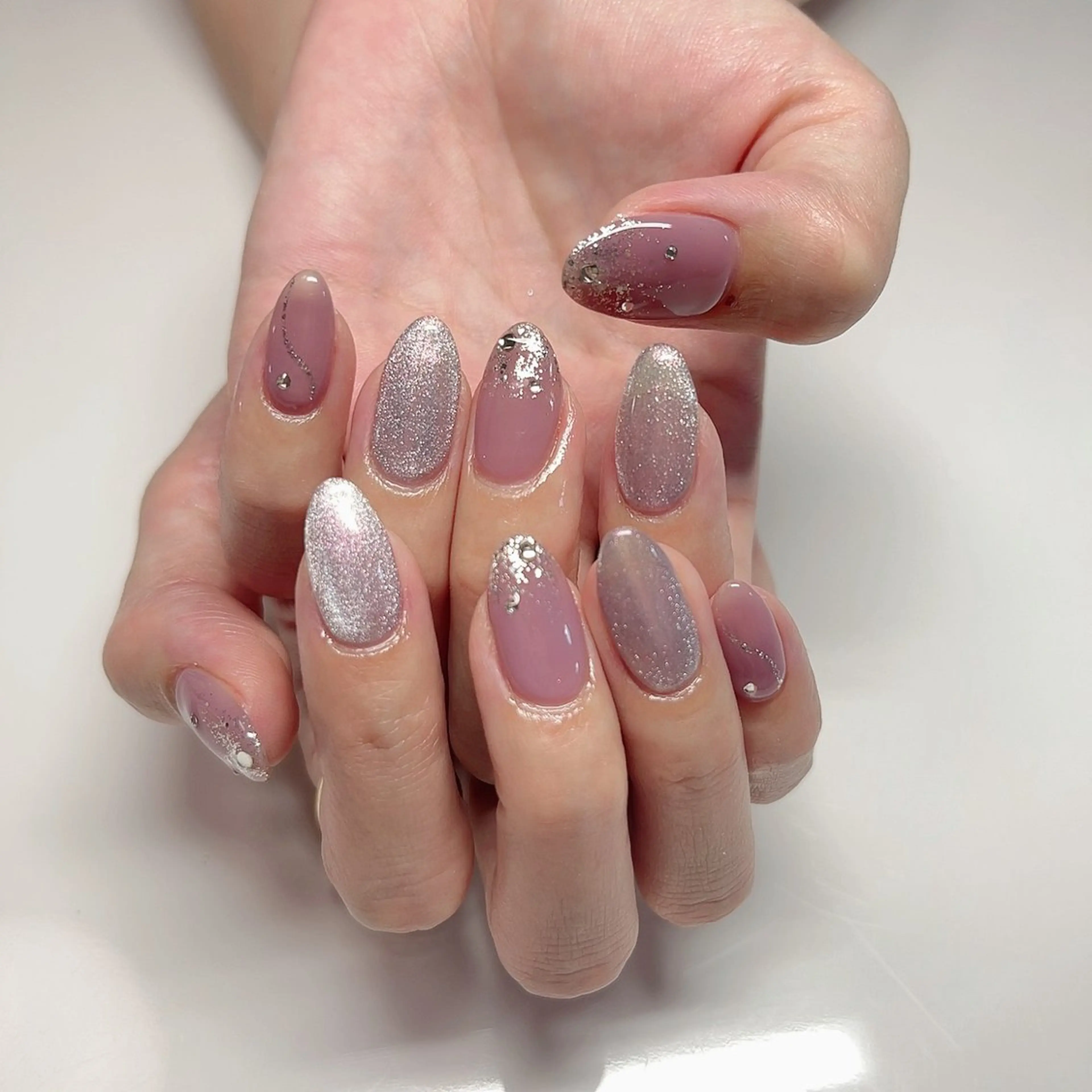 ネイル 持ち込み シンプルネイル ハンドネイル ハンドケア NANAKO 🌼のネイルデザイン