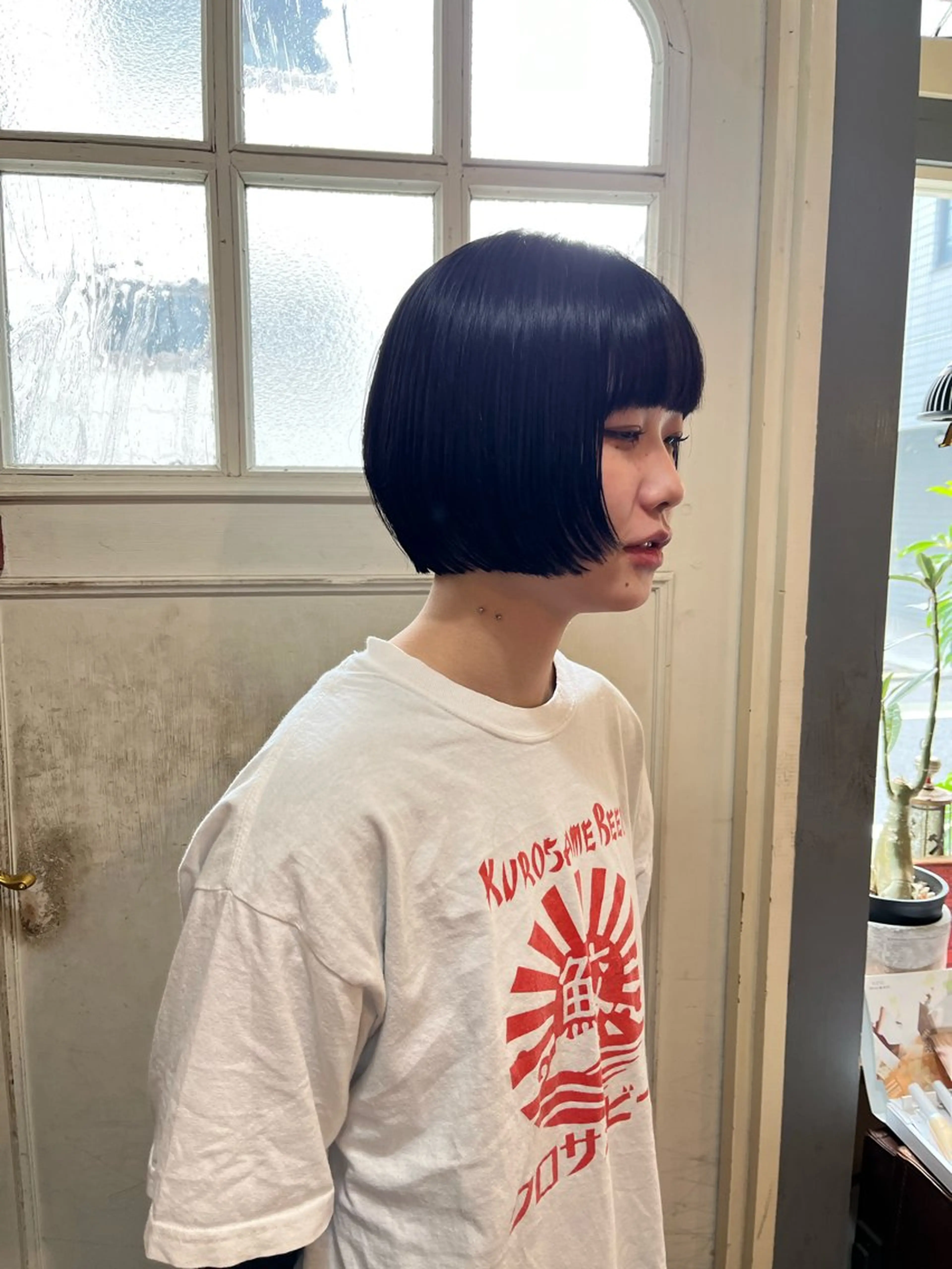 ショート カラー ボブ 顔周りカット レイヤーカット カット ヘアカラー トリートメント ヘッドスパ 抜け感パーマ/ 顔まわり/緒方椋のヘアスタイル