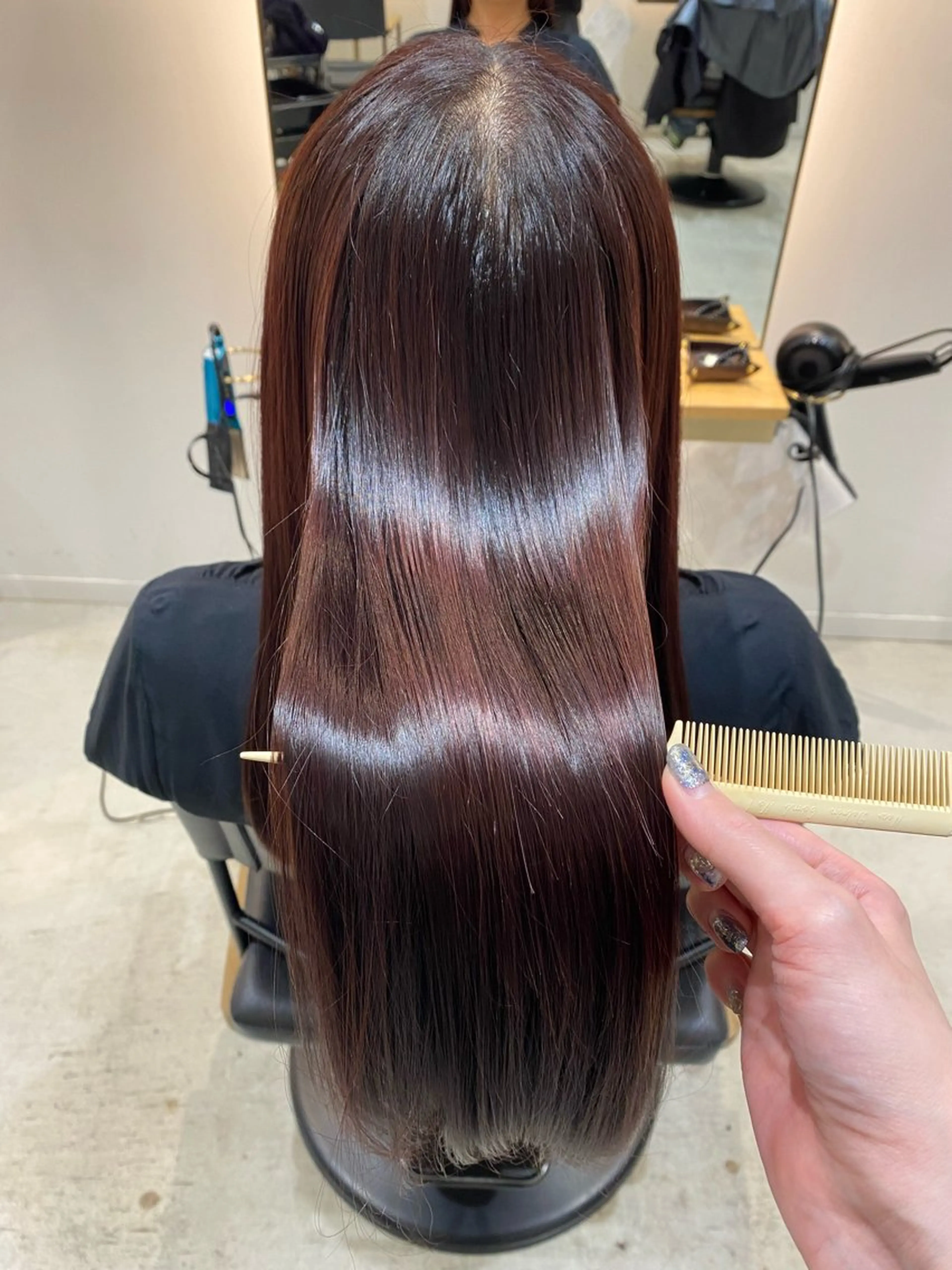 ロング カット ヘアカラー トリートメント CYAN.矢場町店所属・三代 ゆりあのヘアスタイル