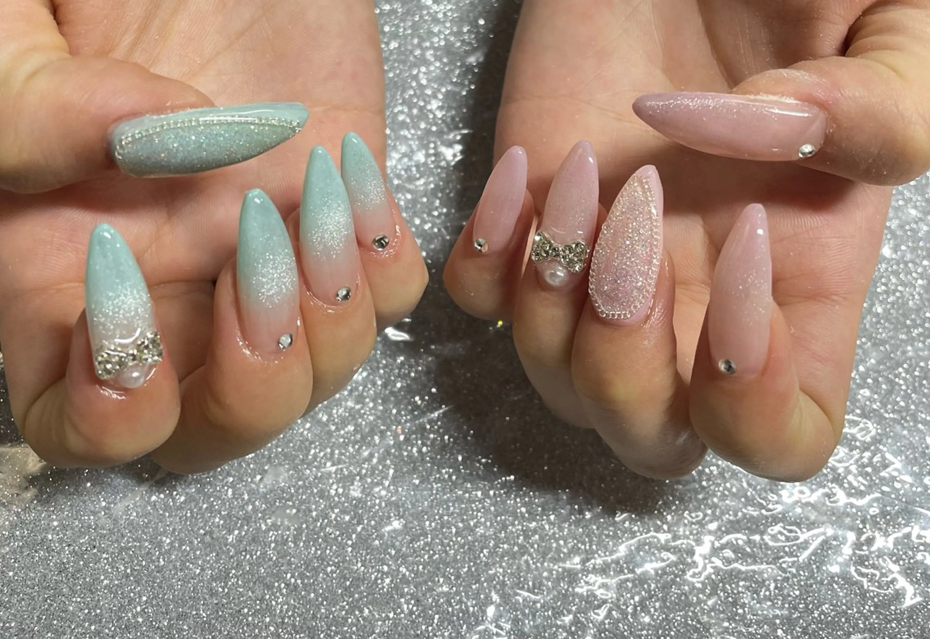 ネイル ハンドネイル VIERU 🌈🎀💖のネイルデザイン