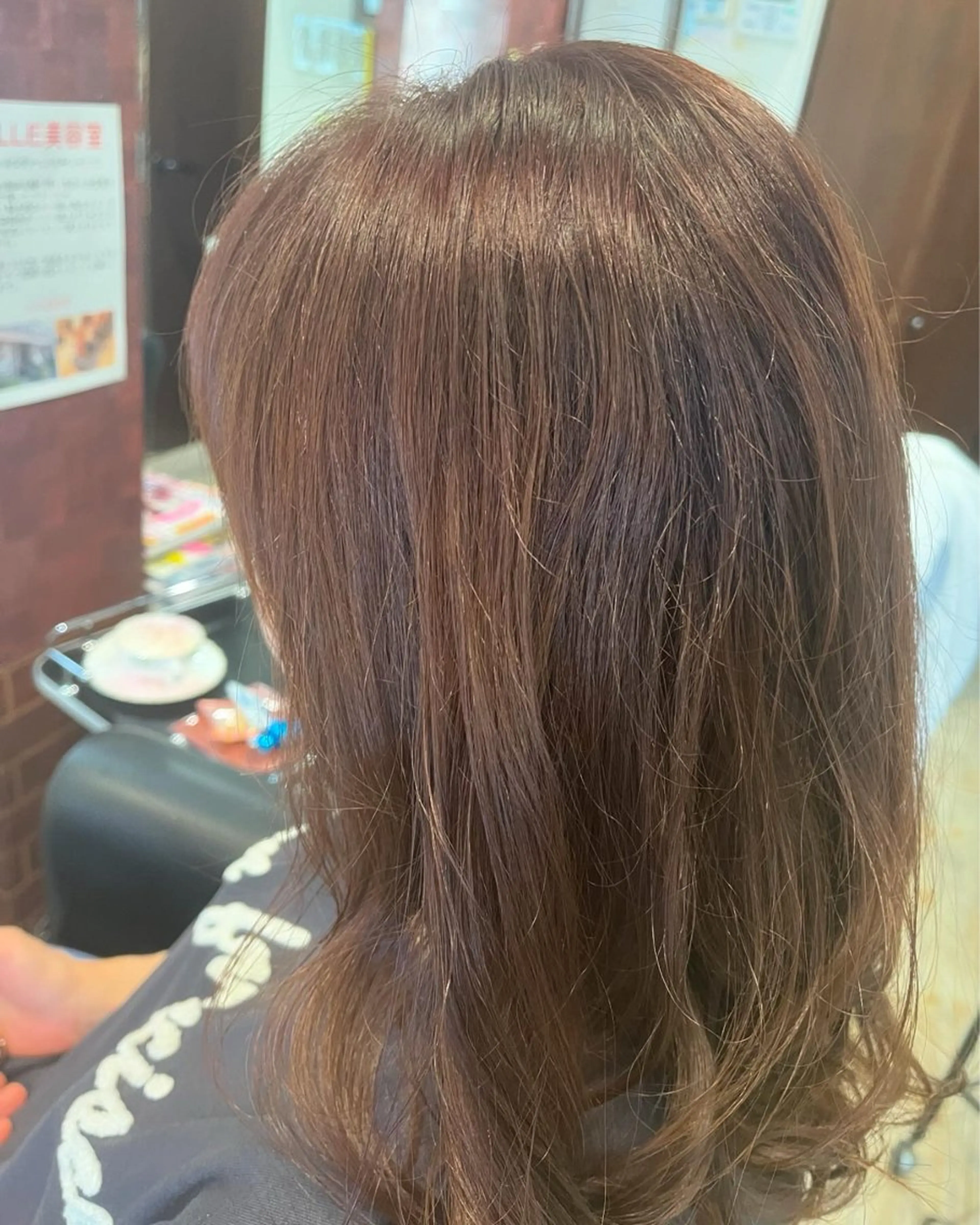 セミロング カラー アッシュ ピンクカラー エル美容室所属・織田 英之のヘアスタイル