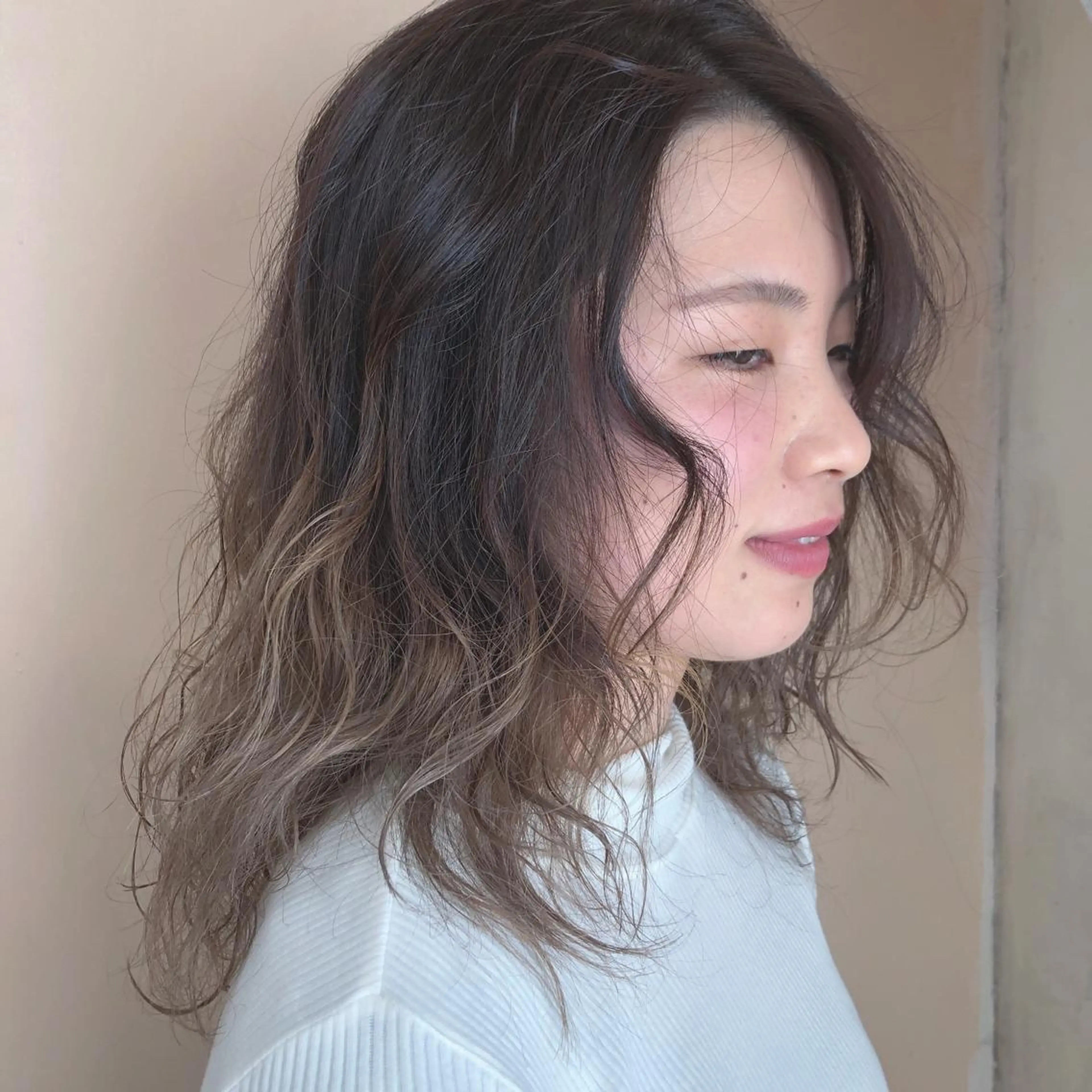ロング カラー グラデーションカラー ORIKA 美容室のヘアスタイル