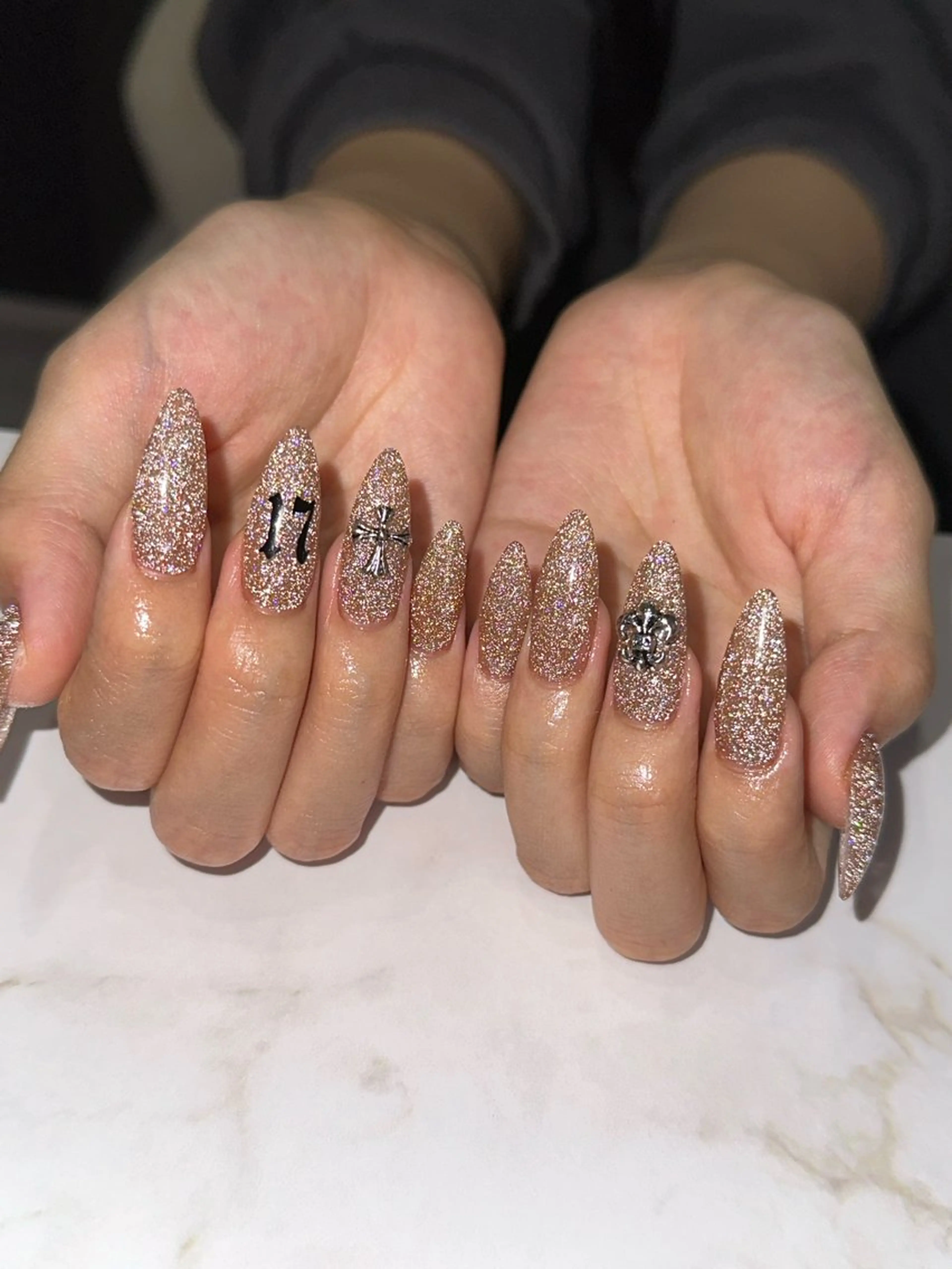 ネイル en.total beauty salon所属・森 まやのネイルデザイン