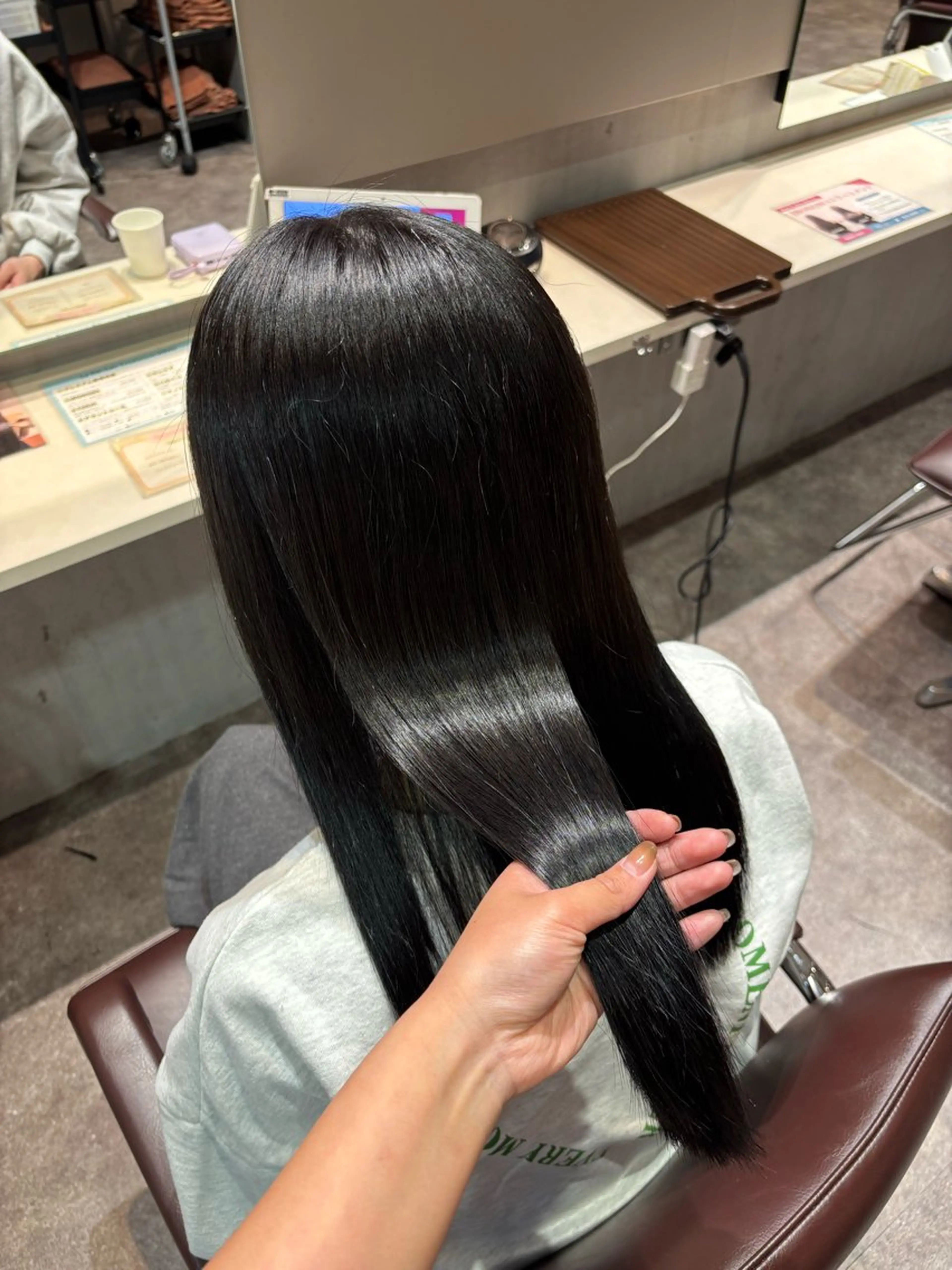 カット➕アディクシーカラー🐾✂️  ⚠️受付時間は10時と17時30分のみとなりますの写真