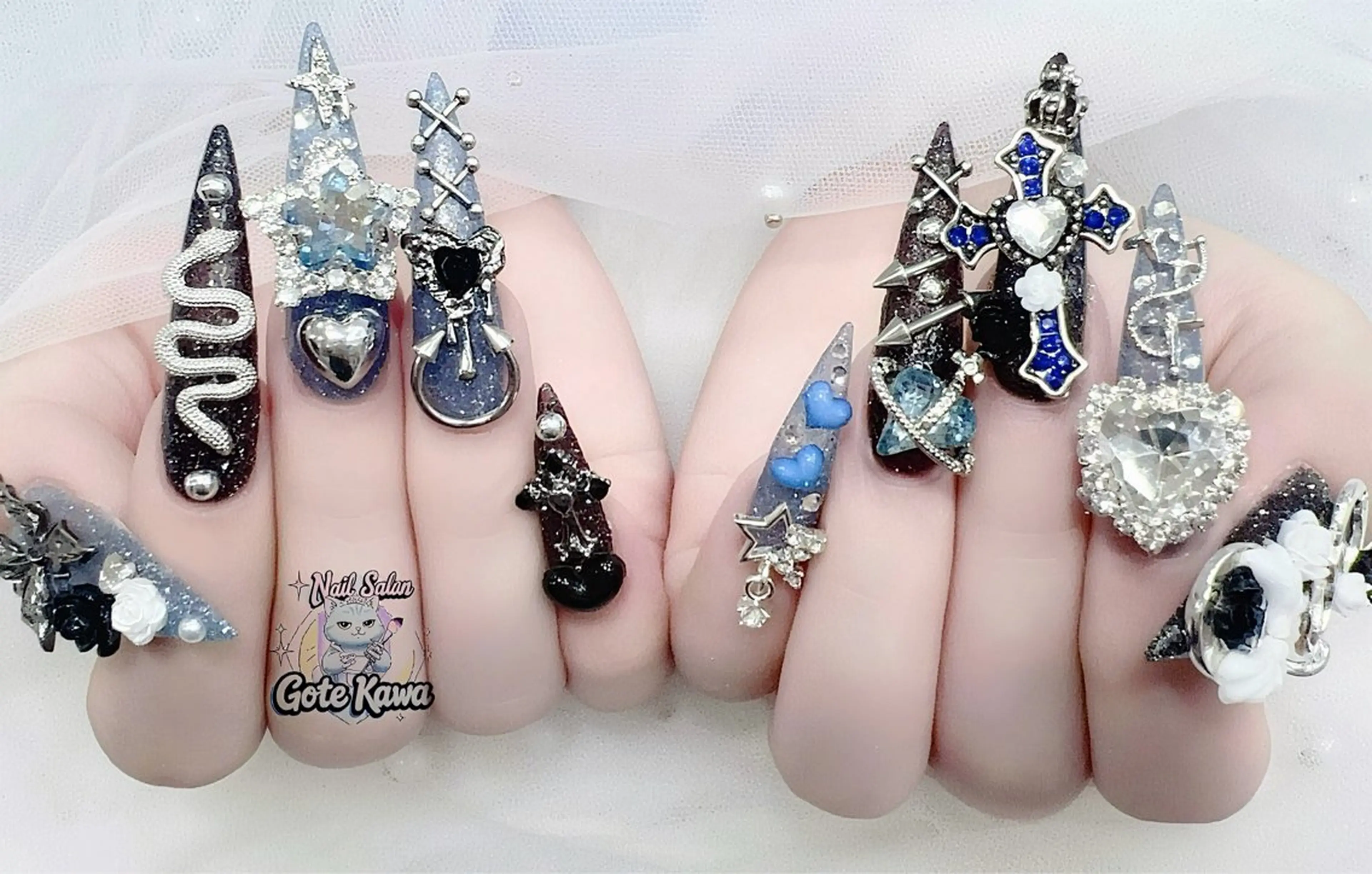 ネイル アートネイル 長さ出し キラキラネイル ピンク リボン ハンドネイル ハンドケア GOTE KAWA Nail Salon(ゴテかわ)所属・Gote Kawa nail salonのネイルデザイン