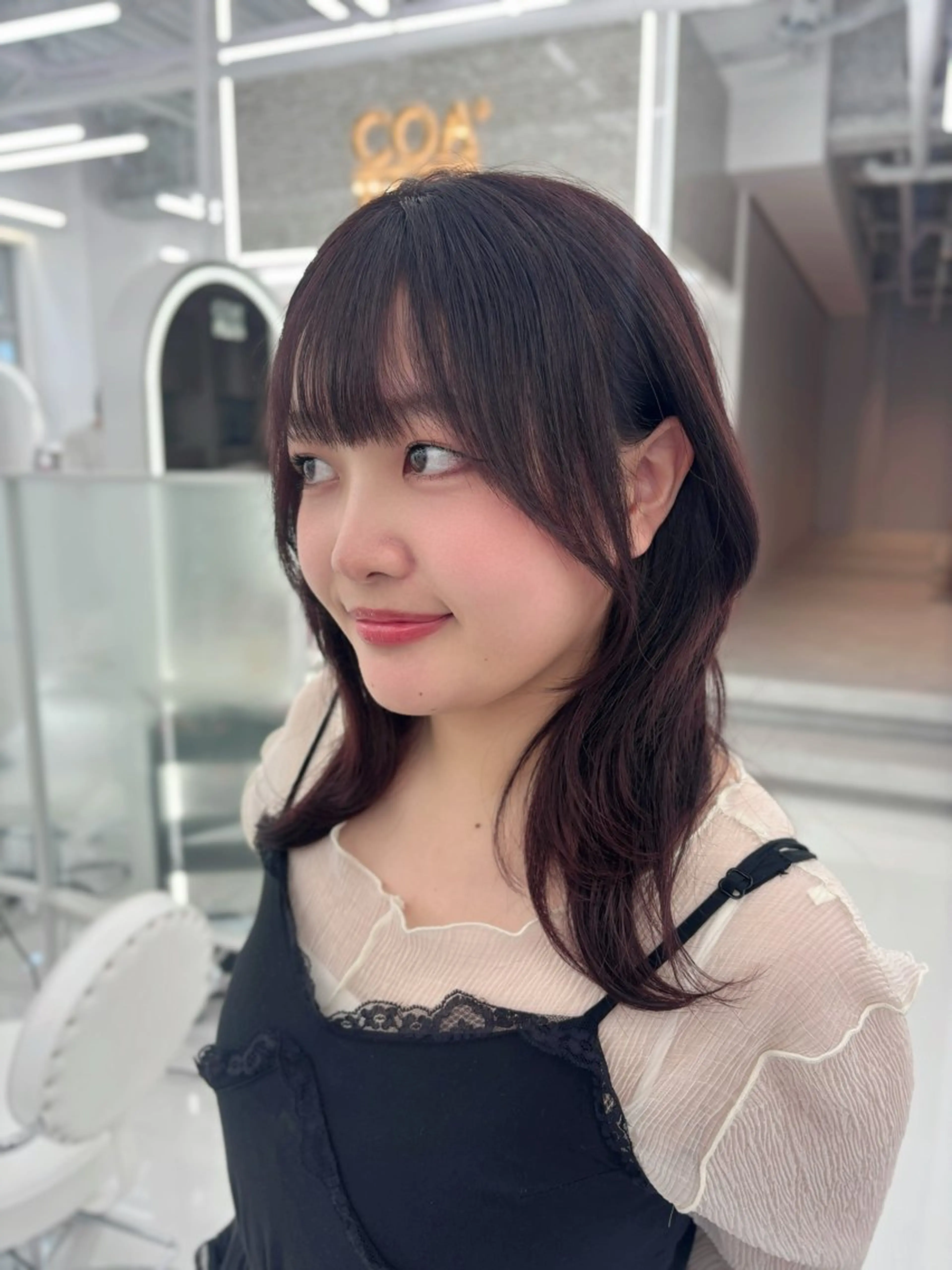 ミディアム カラー ミディアムレイヤー レッドカラー レイヤーカット ヘアカラー トリートメント COAPLUS所属・韓国/レイヤー/ 前髪/Asamiのヘアスタイル
