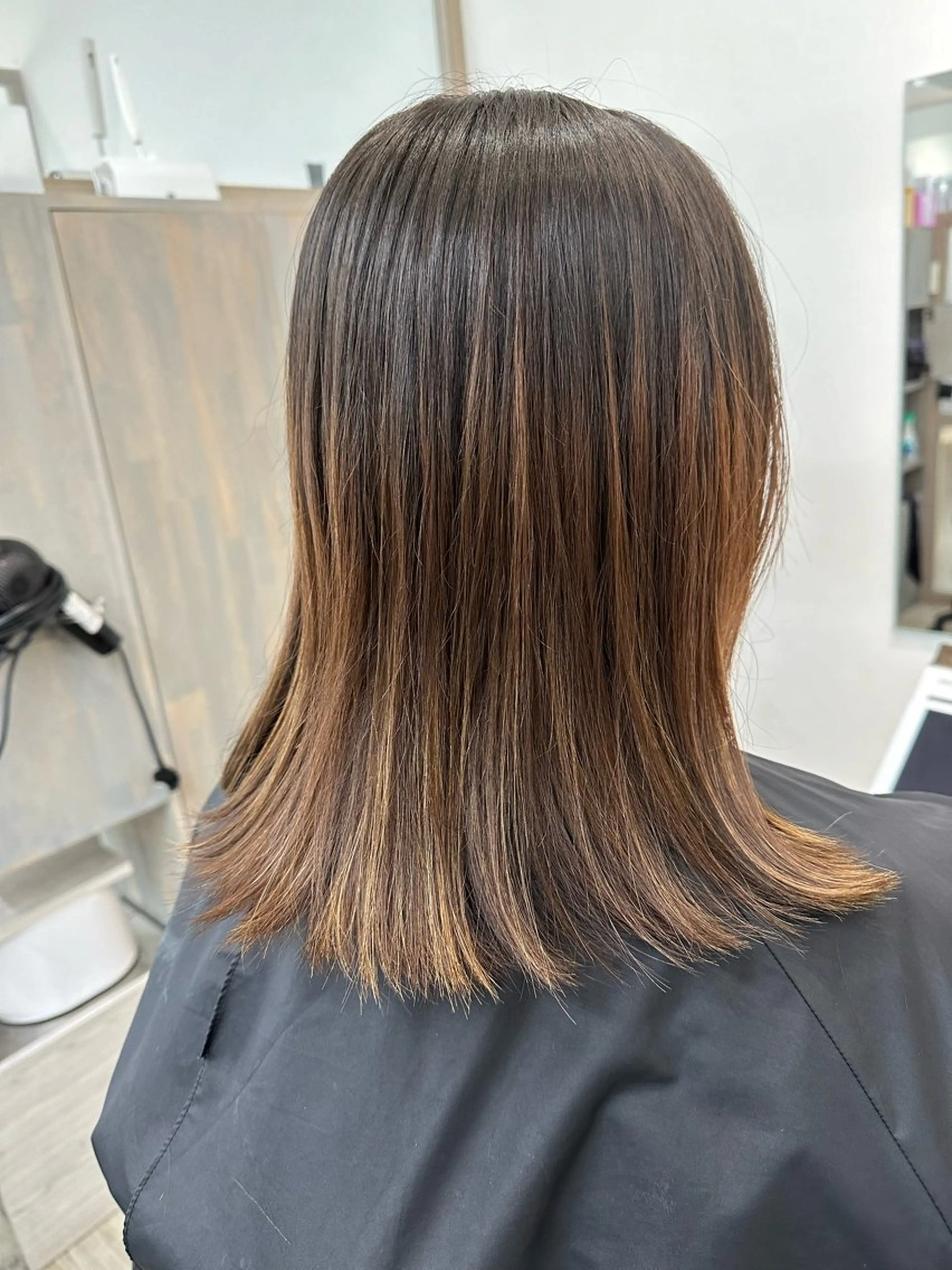 ミディアム ハイライト 縮毛矯正 佐藤 はるとのヘアスタイル