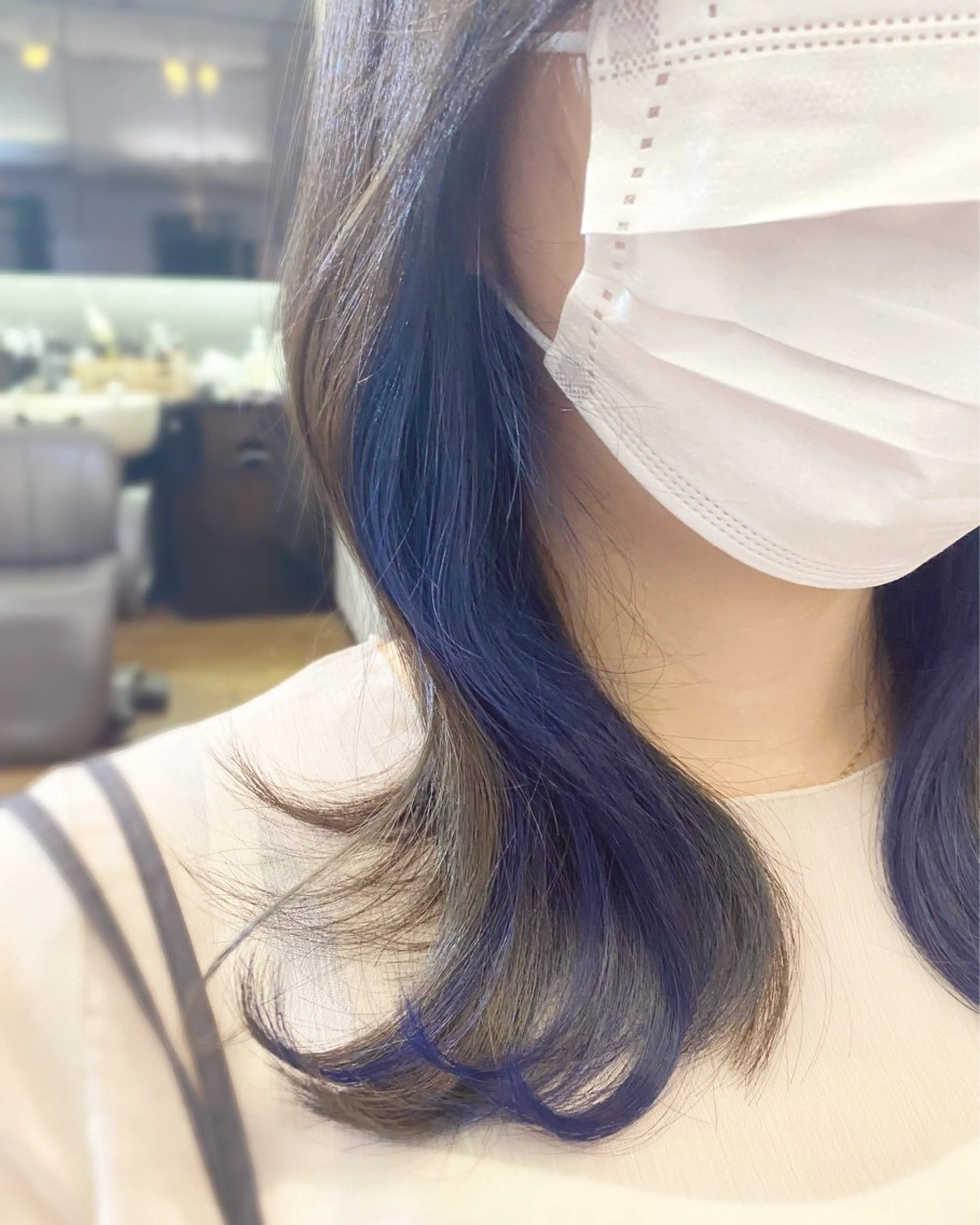 【ミニモ学割 ✨期間限定】イヤリングカラーorインナーカラー（ブリーチ込）➕カット➕超音波トリートメントの写真