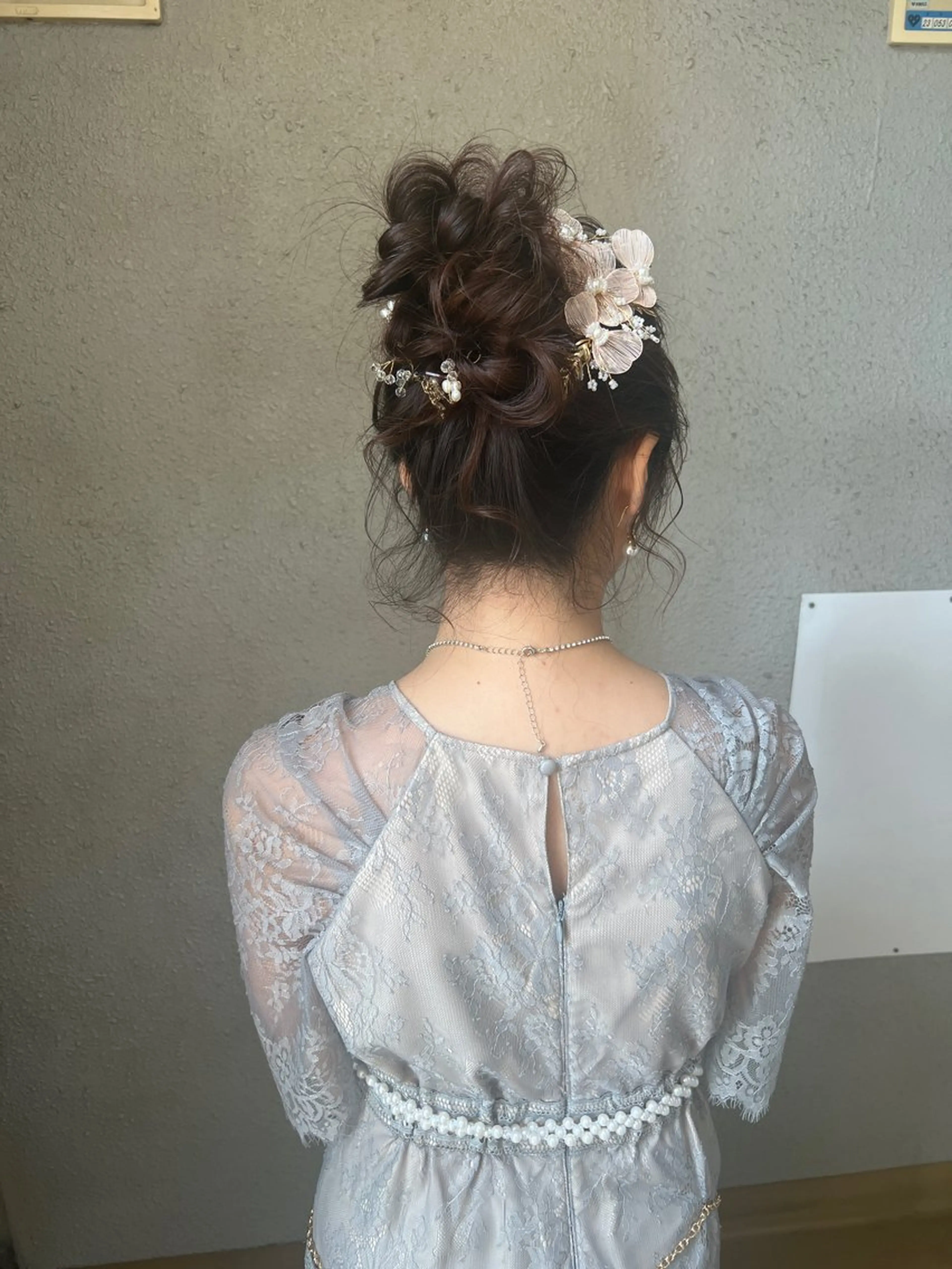 セミロング ヘアアレンジ お団子ヘア 山室 敬義のヘアスタイル