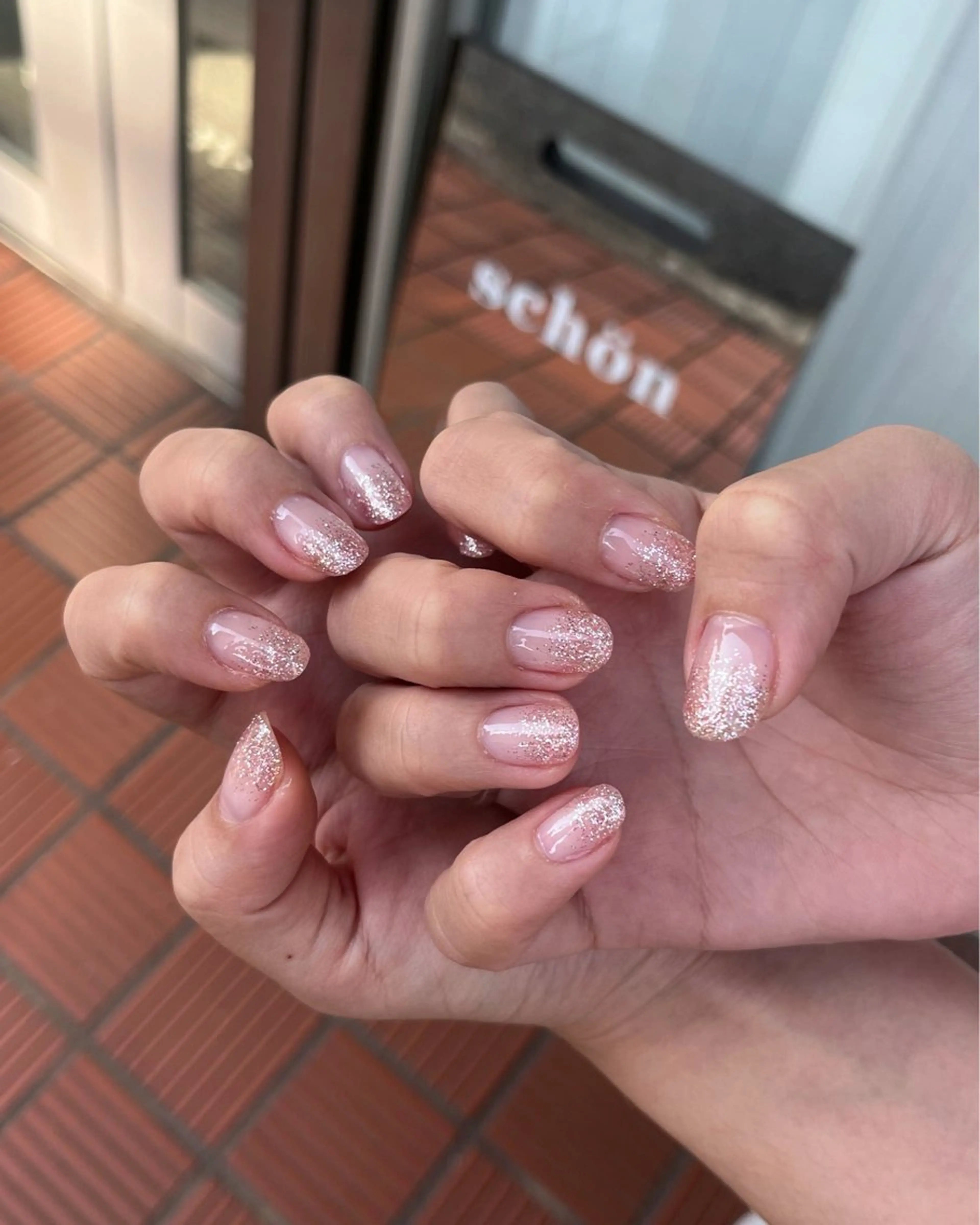ネイル ラメ(グリッター) ラメグラデーション ピンク ハンドネイル schon 🎀saraのネイルデザイン