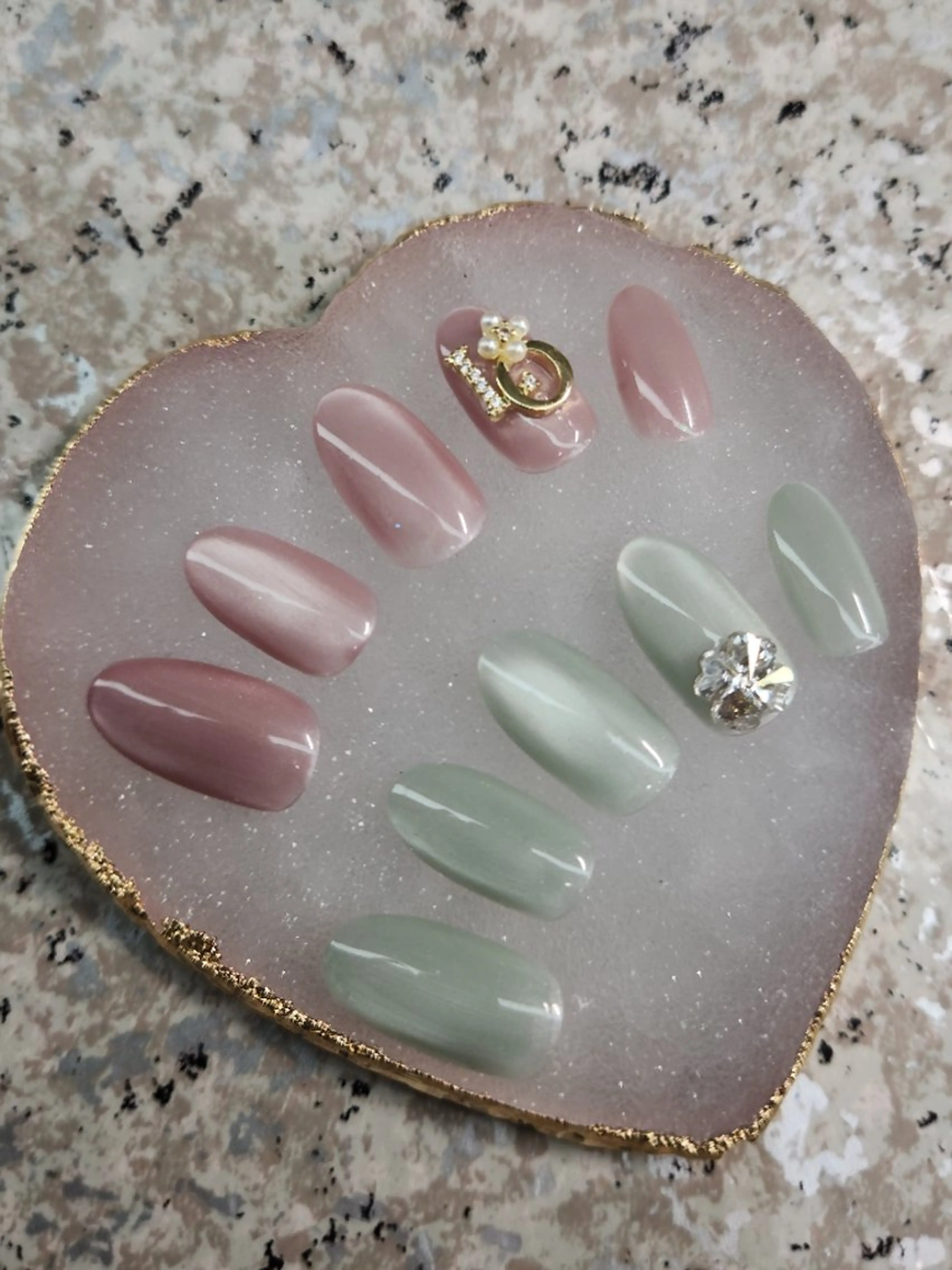 ネイル NailSalon Écrin【エクラン】所属・エクラン ✨CHIHIROのネイルデザイン