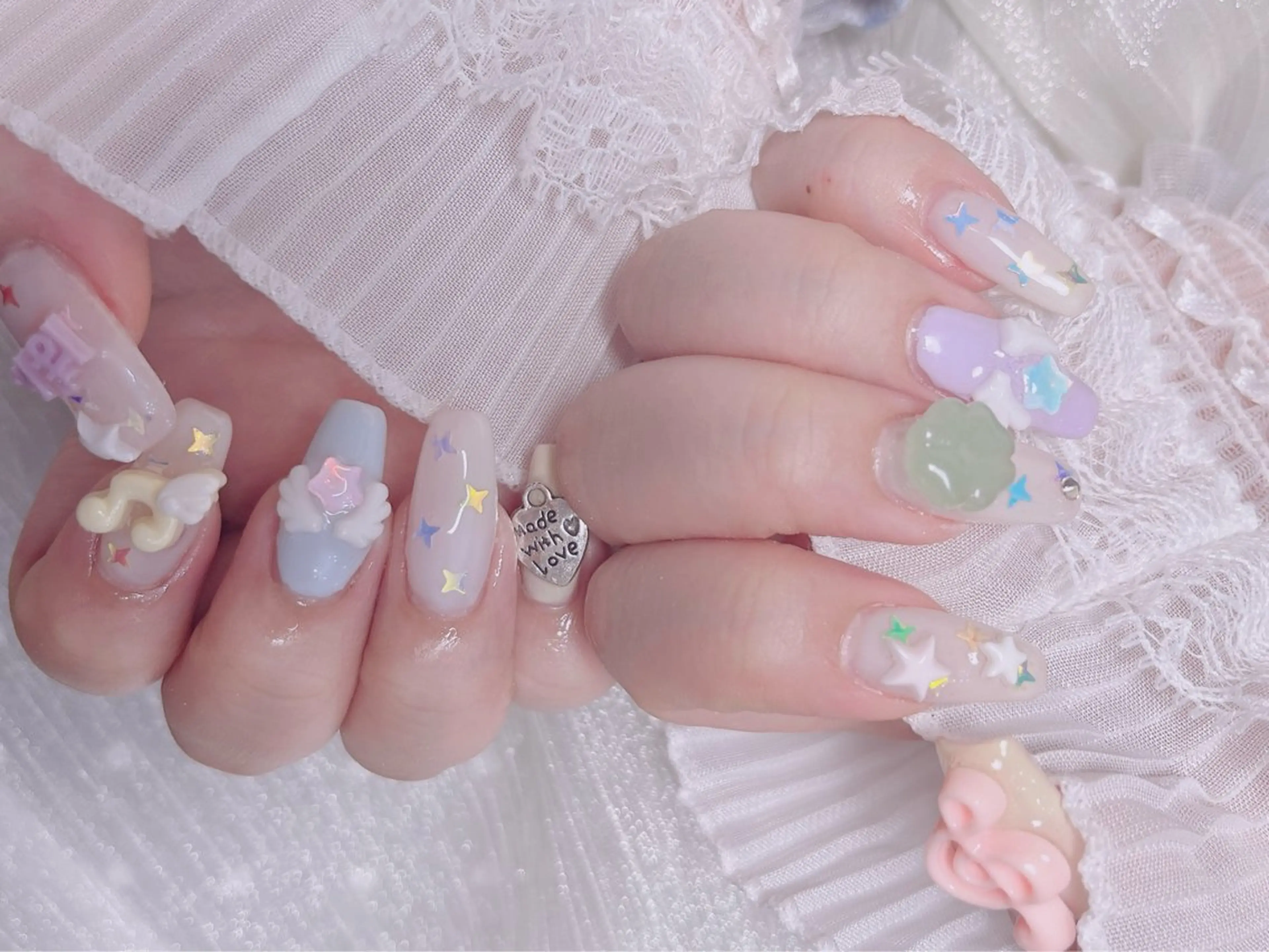 ネイル ハンドネイル KARI ネイルサロンのネイルデザイン