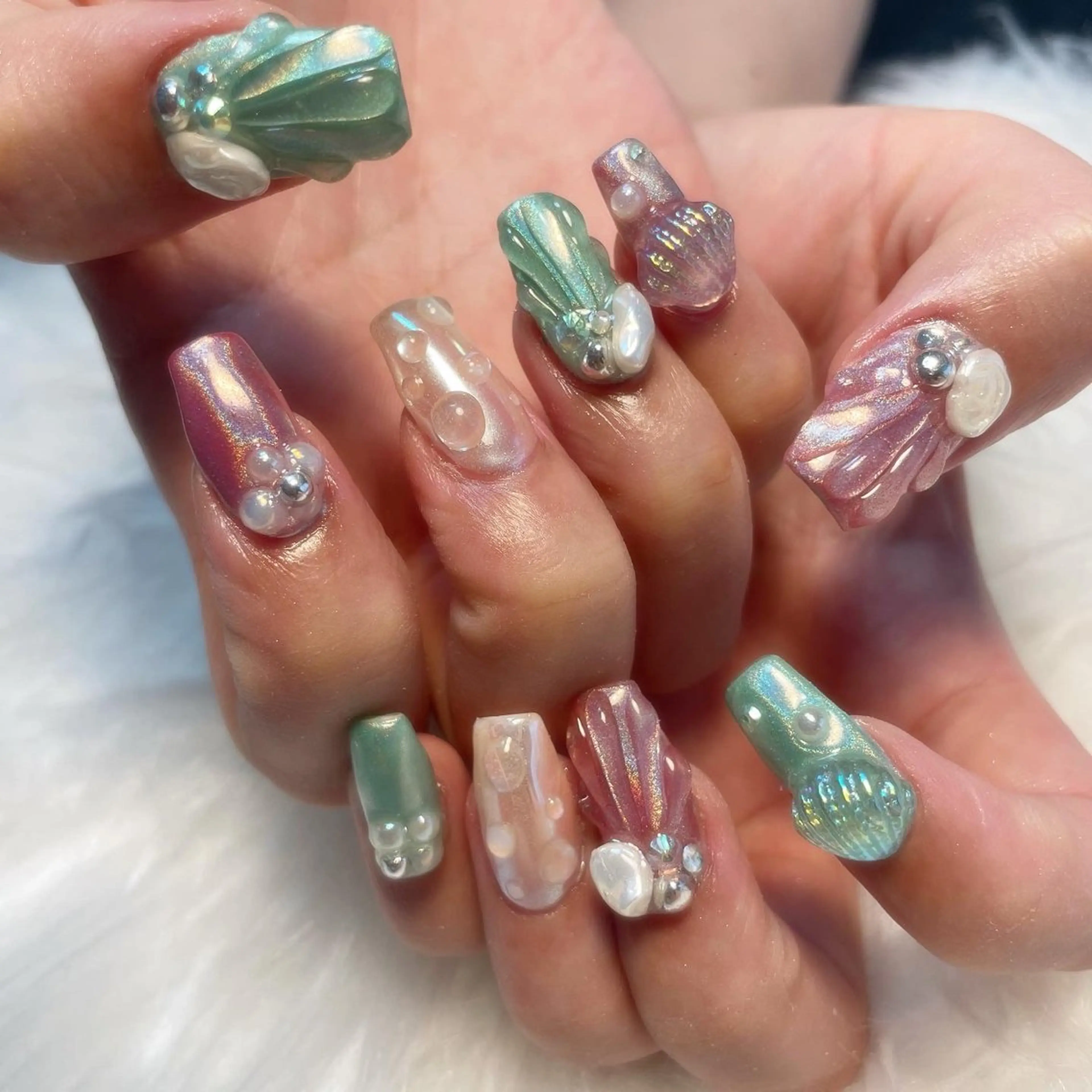 ネイル ハンドネイル ゴテゴテ💙ワンホン リオナのネイルデザイン