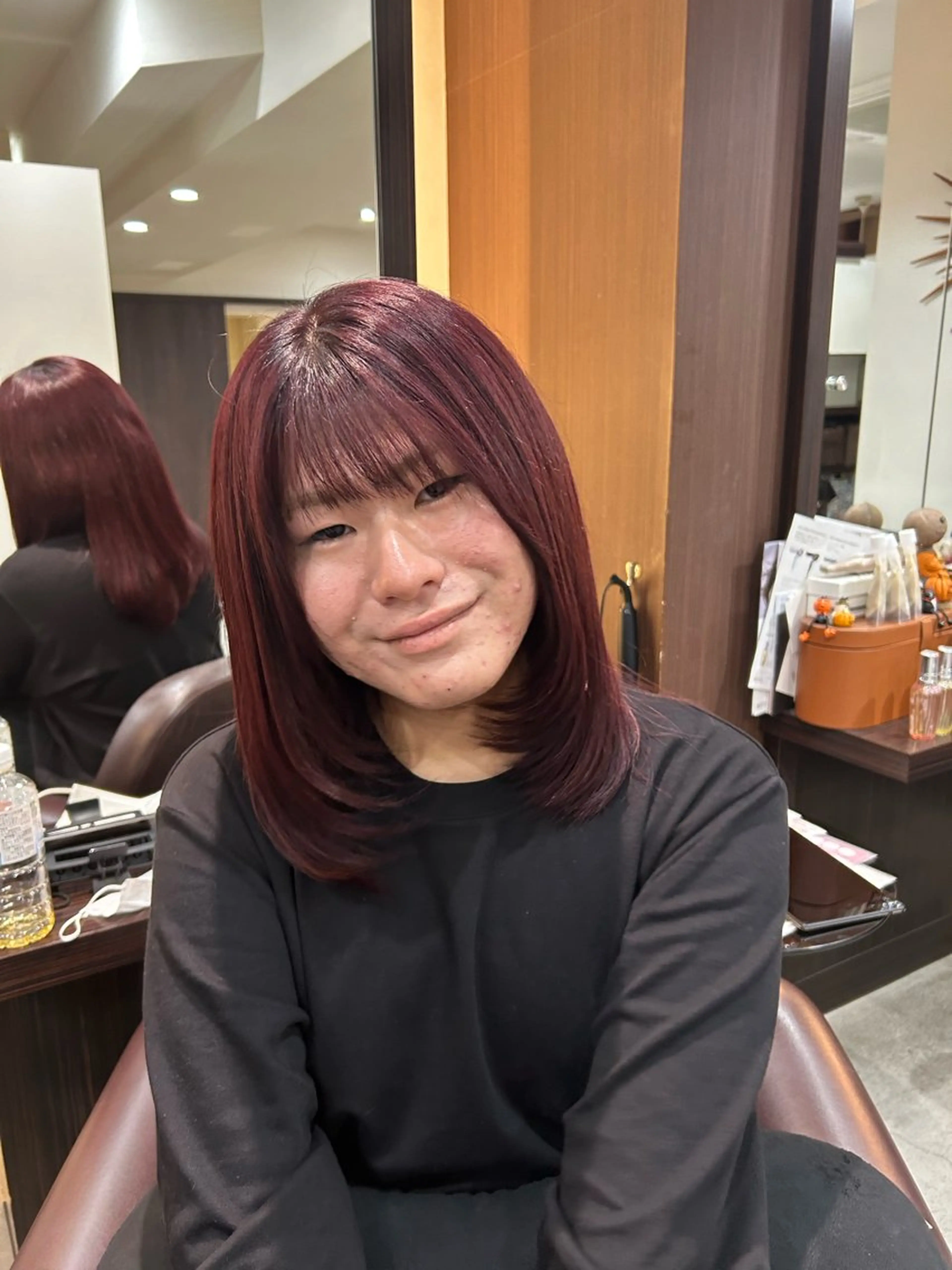 ミディアム カラー ボルドーカラー トリートメント カット ヘアカラー 坂本奈都美 🎀のヘアスタイル