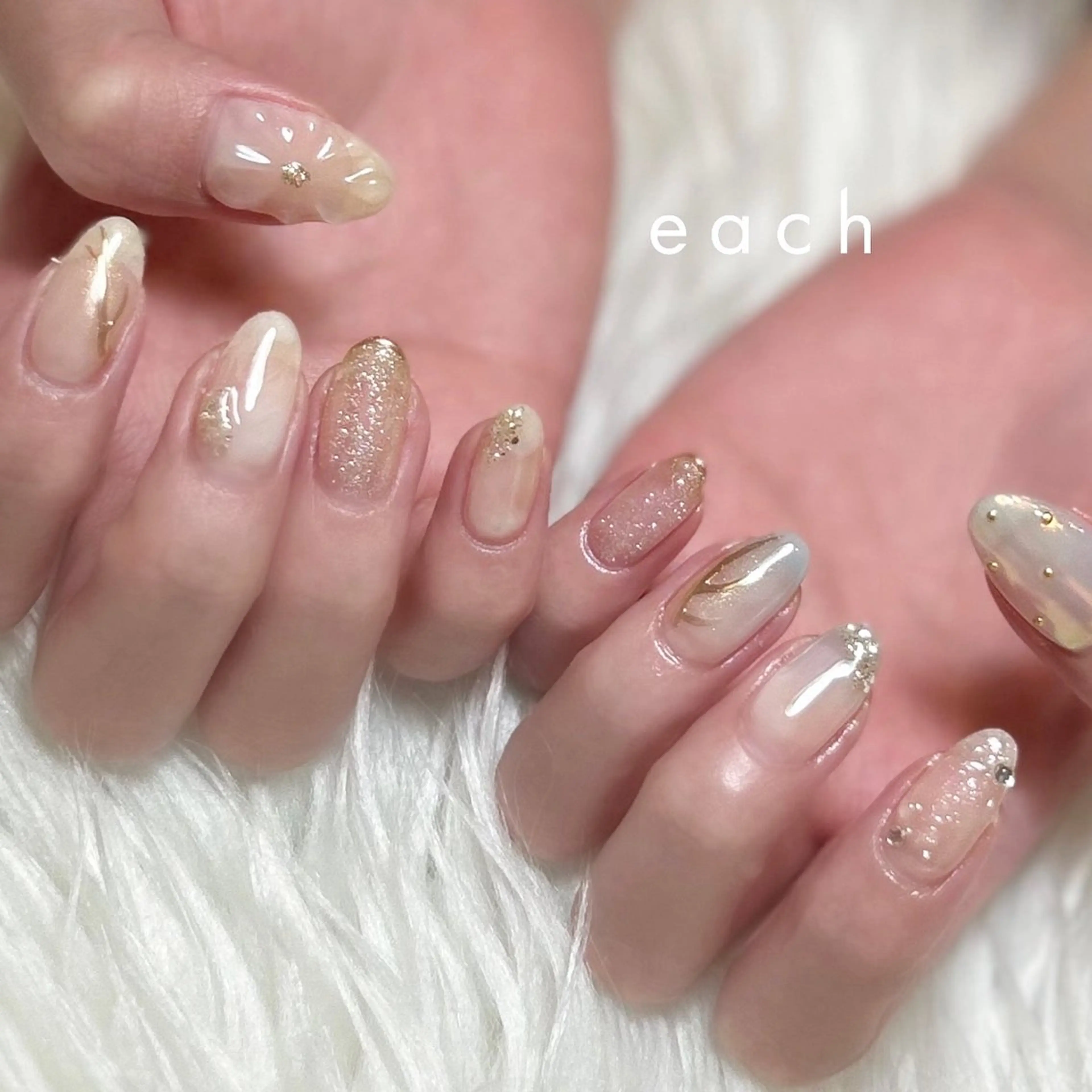 ネイル アートネイル ハンドネイル ハンドケア 𝒆𝒂𝒄𝒉 kanako 🕊のネイルデザイン