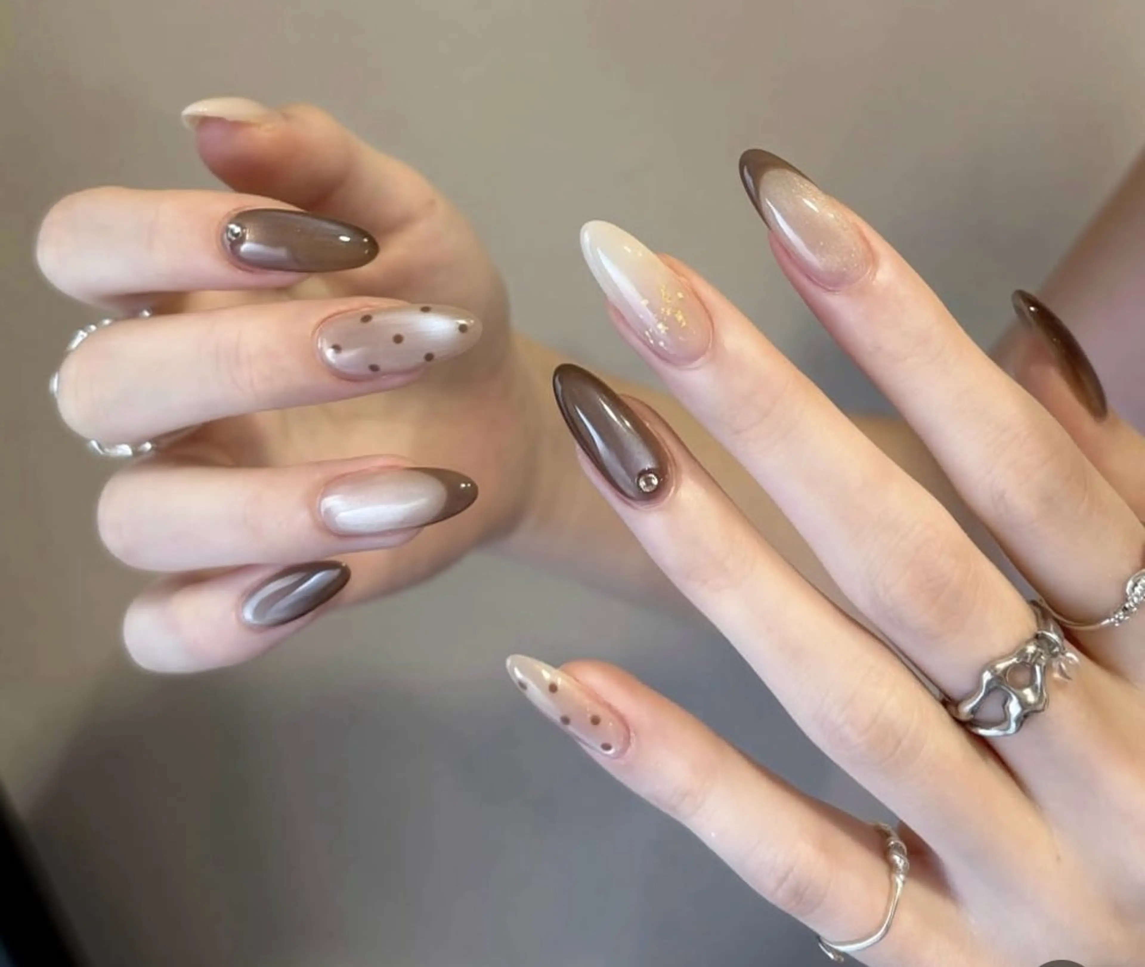 ネイル 持ち込み ハンドネイル JISOO ANA.CHUOのネイルデザイン