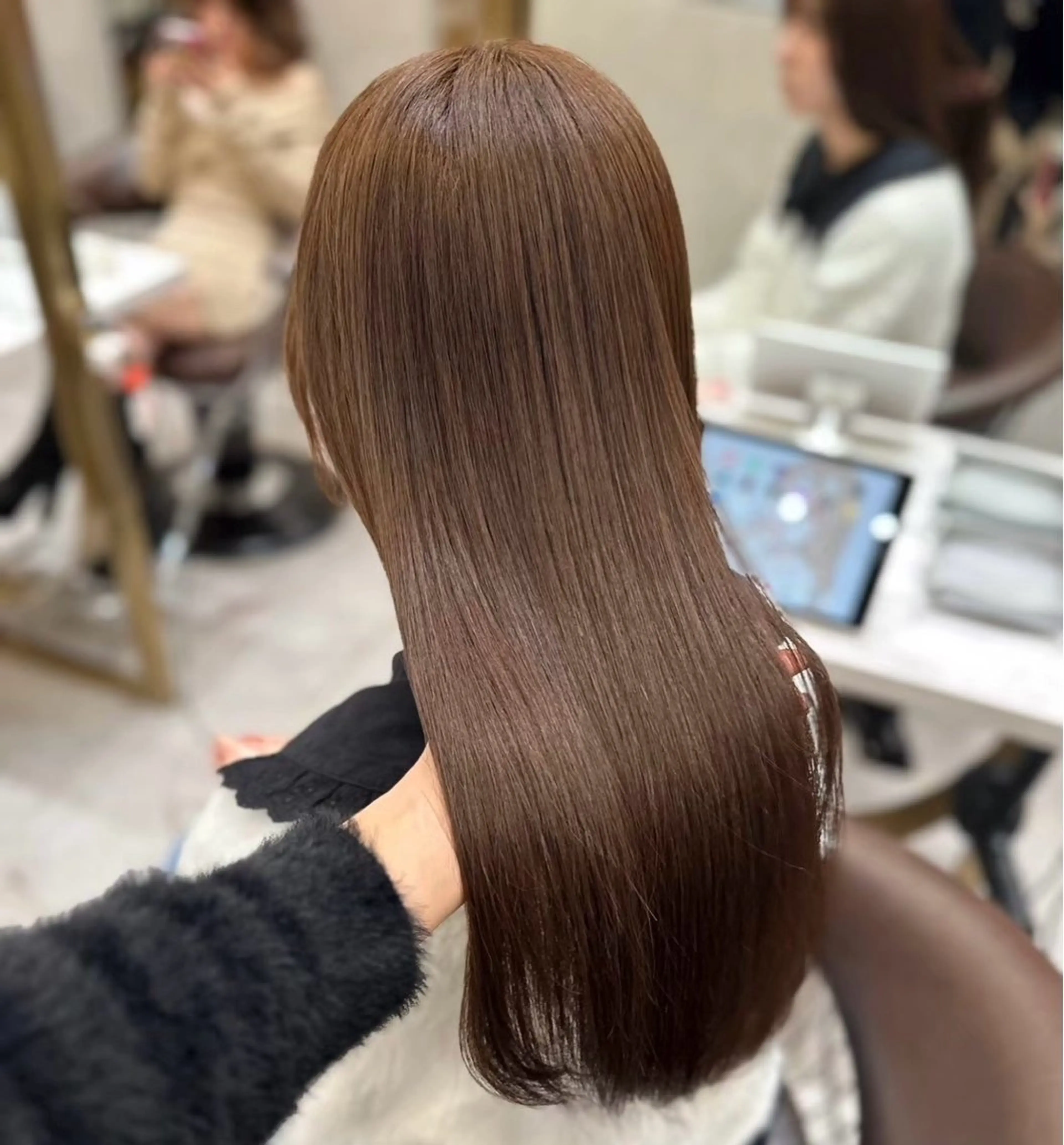 ロング チョコレートブラウン ヘアカラー Lond Role所属・🎀透明感ブラウ ンshizuka🎀のヘアスタイル