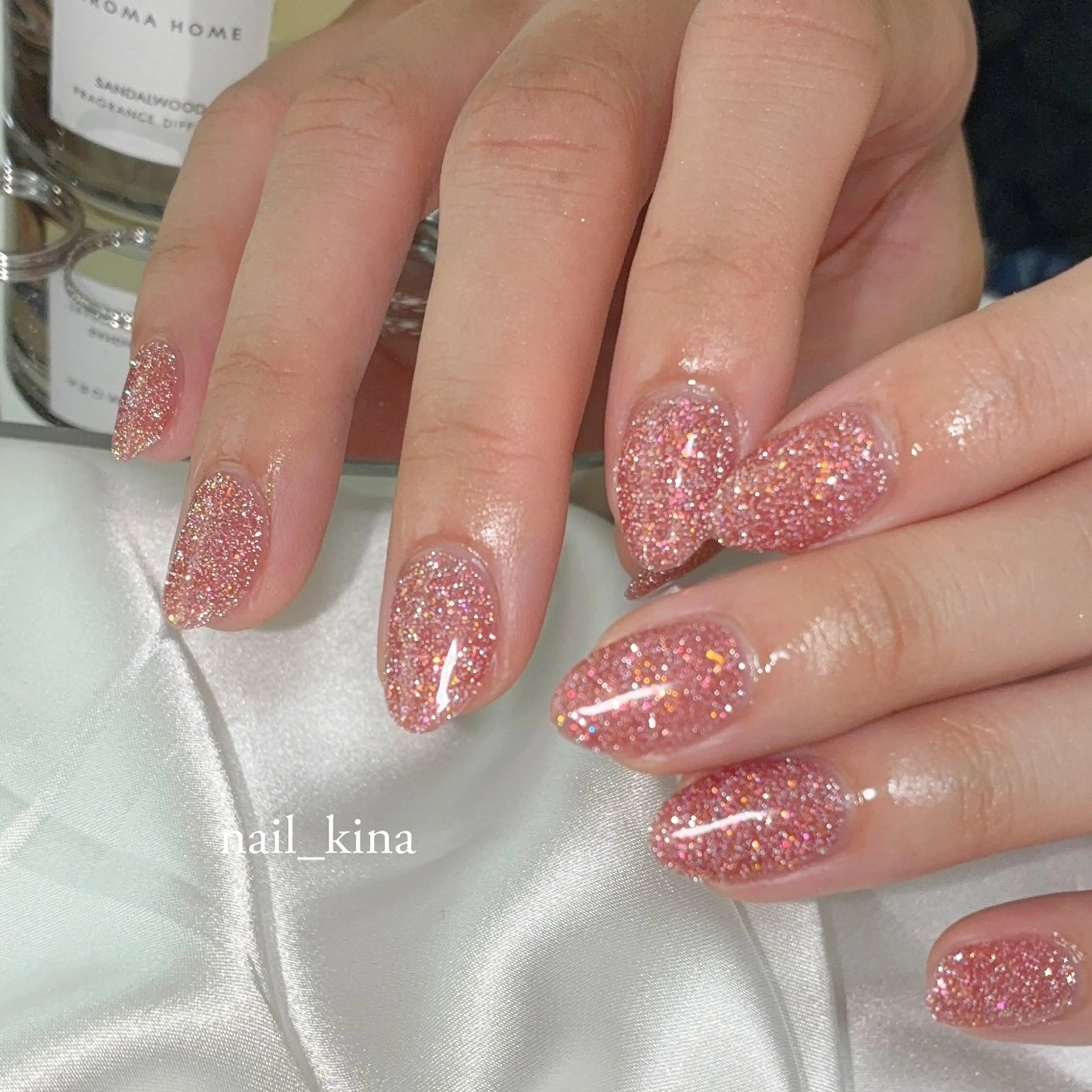 ネイル フラッシュネイル ワンカラーネイル ピンク ハンドネイル nail_ kinaのネイルデザイン