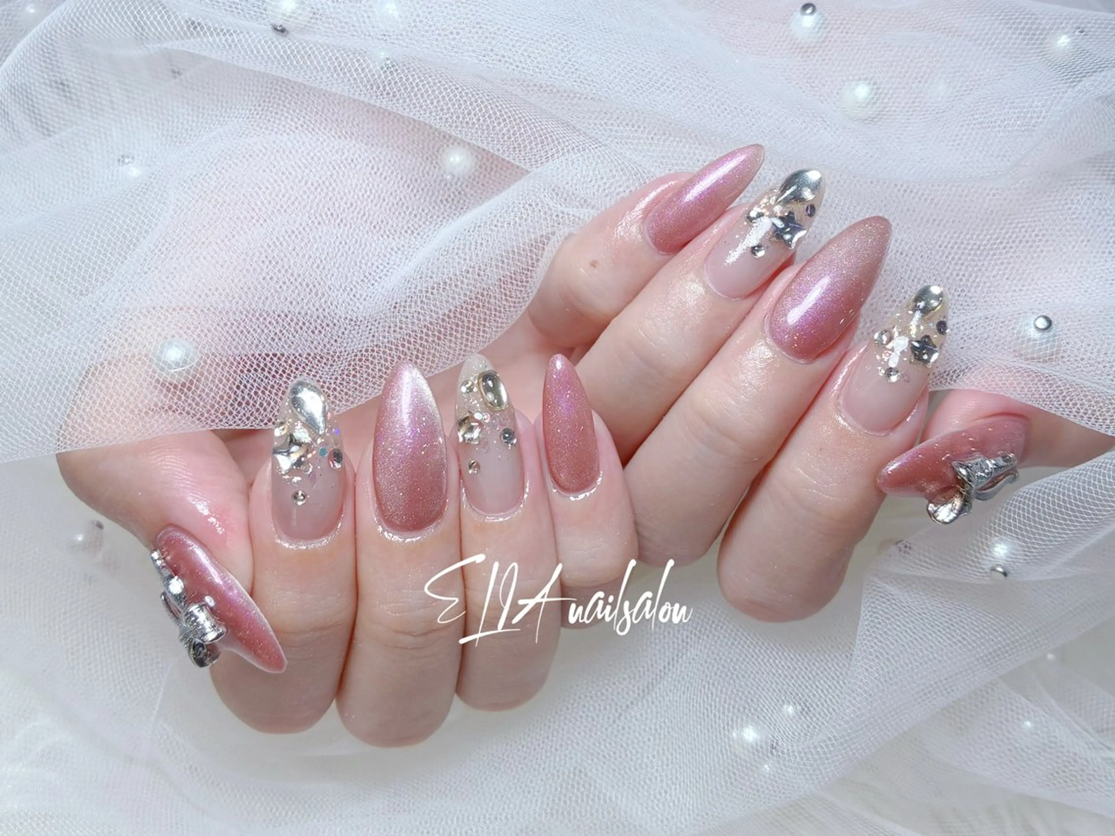 ミディアム ハンドネイル ELIA【エリア】 nailsalonのネイルデザイン