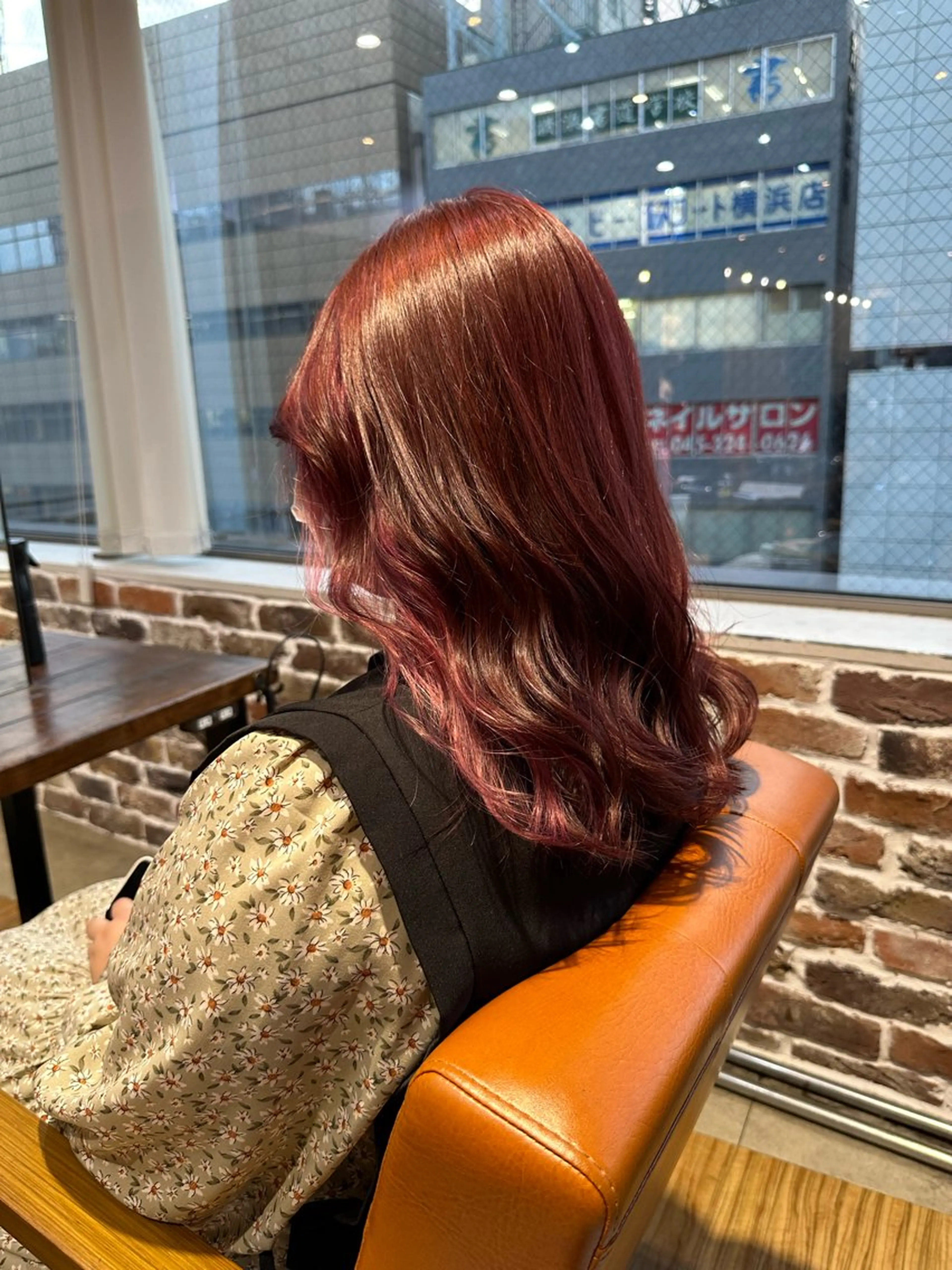 セミロング レイヤーカット🫧／ ブリーチ✨TOWAのヘアスタイル