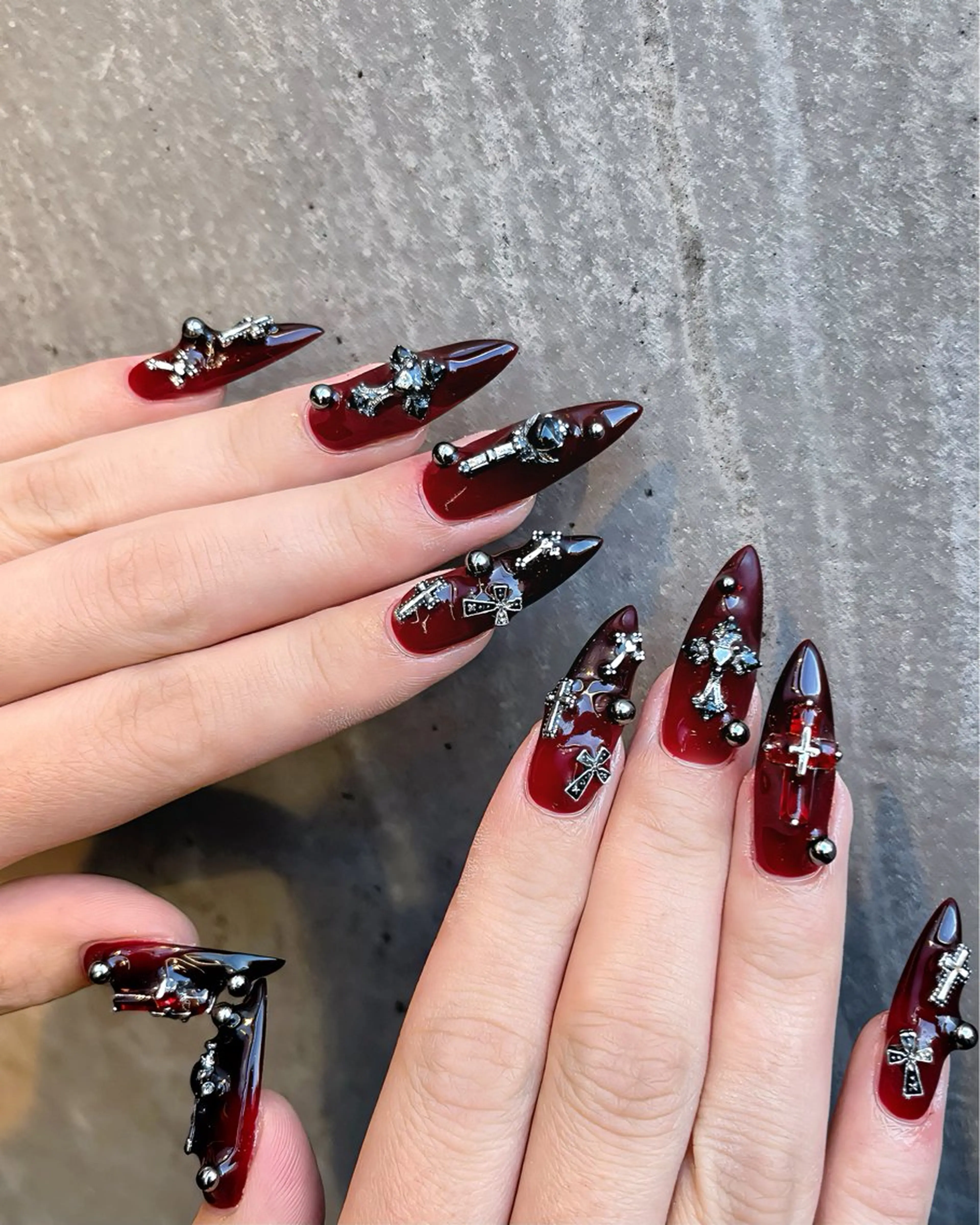 ネイル ミラーネイル ワンカラーネイル 赤色 ハンドネイル 🫧OPELIA NAIL渋谷🫧のネイルデザイン