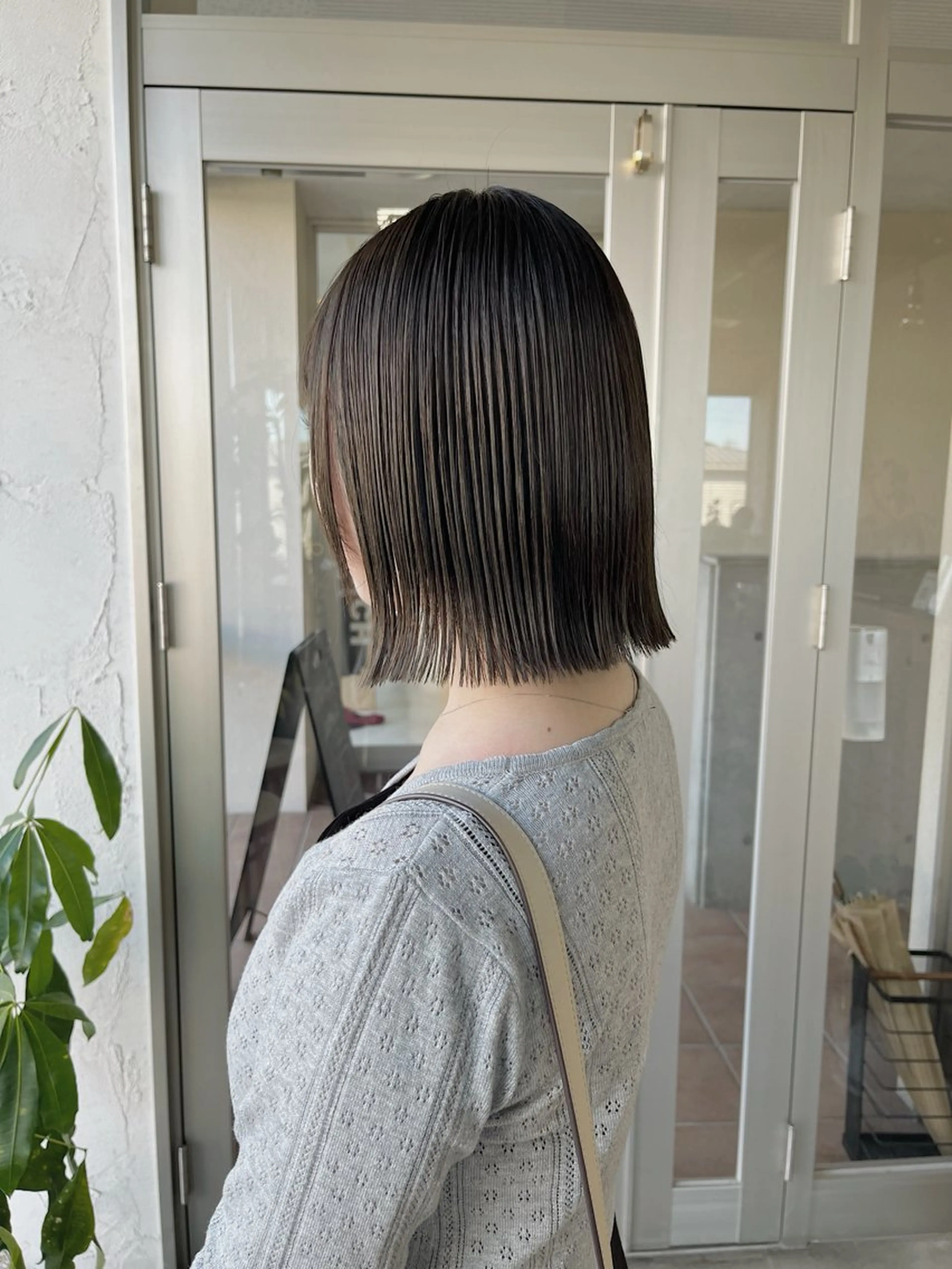 ショート ボブ ヘアカラー トリートメント 荒川泰輝 /オリーブカラーのヘアスタイル