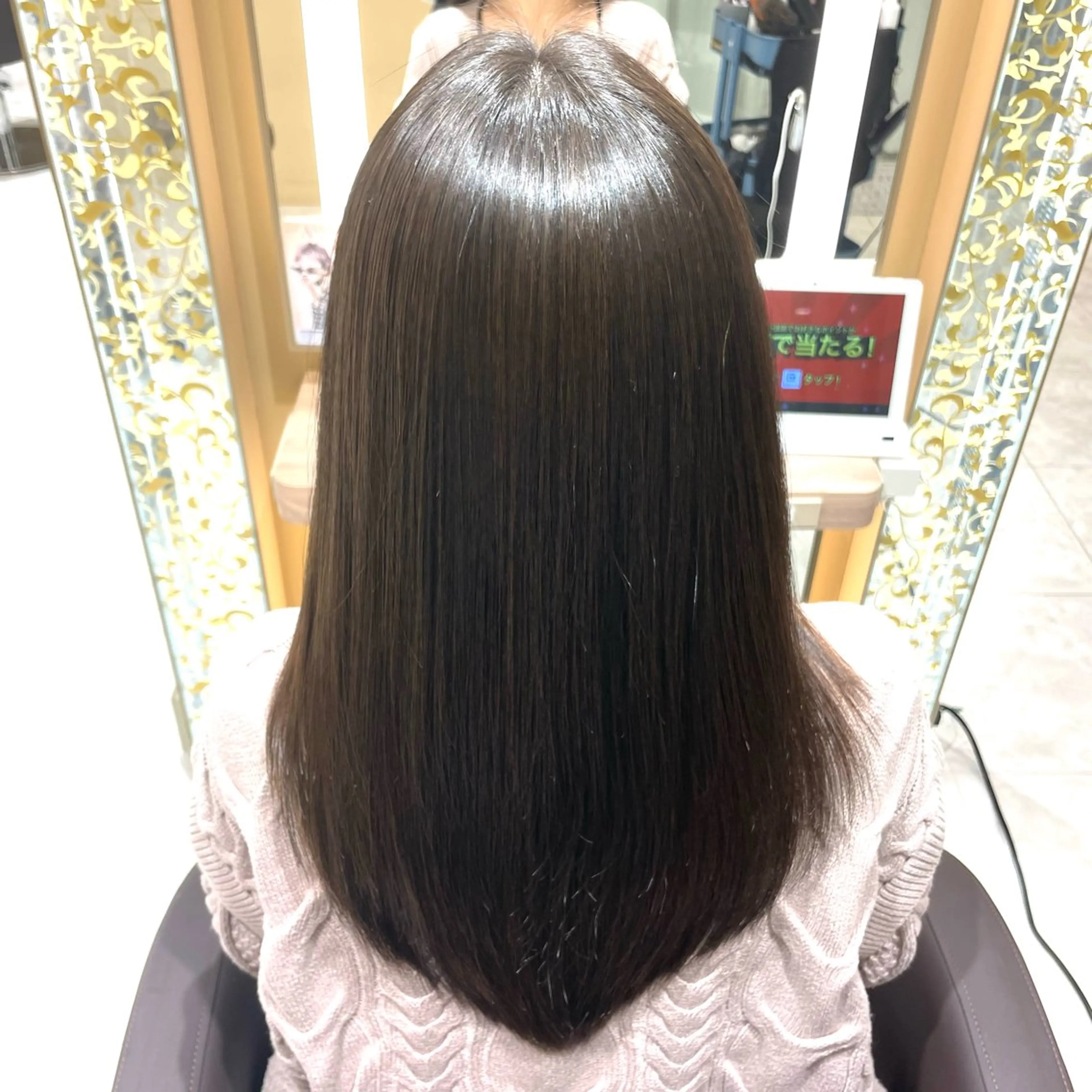 ✨【艶髪ストレート(縮毛矯正)】+トリートメント✨の写真