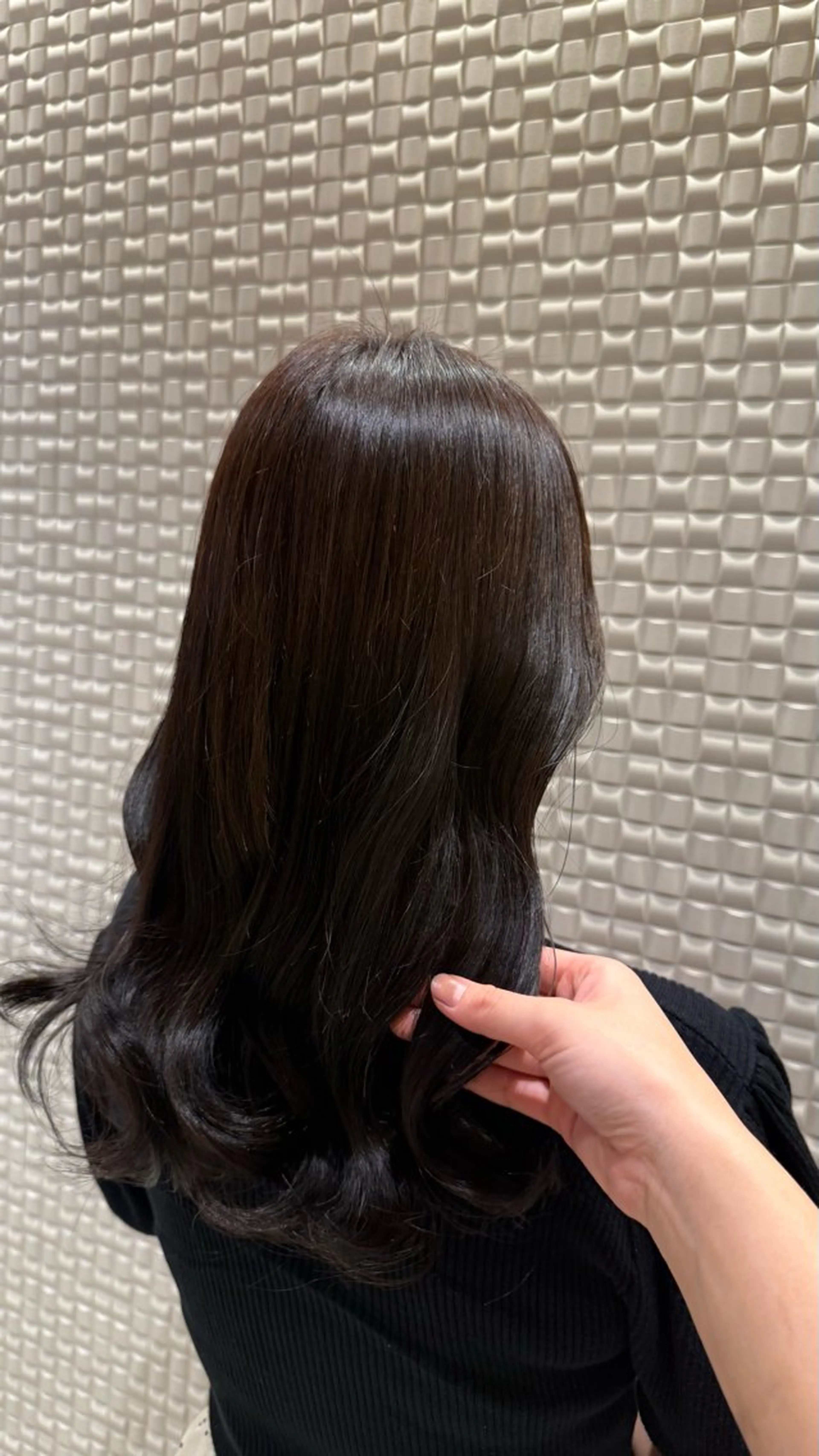 セミロング 緑川 莉緒のヘアスタイル