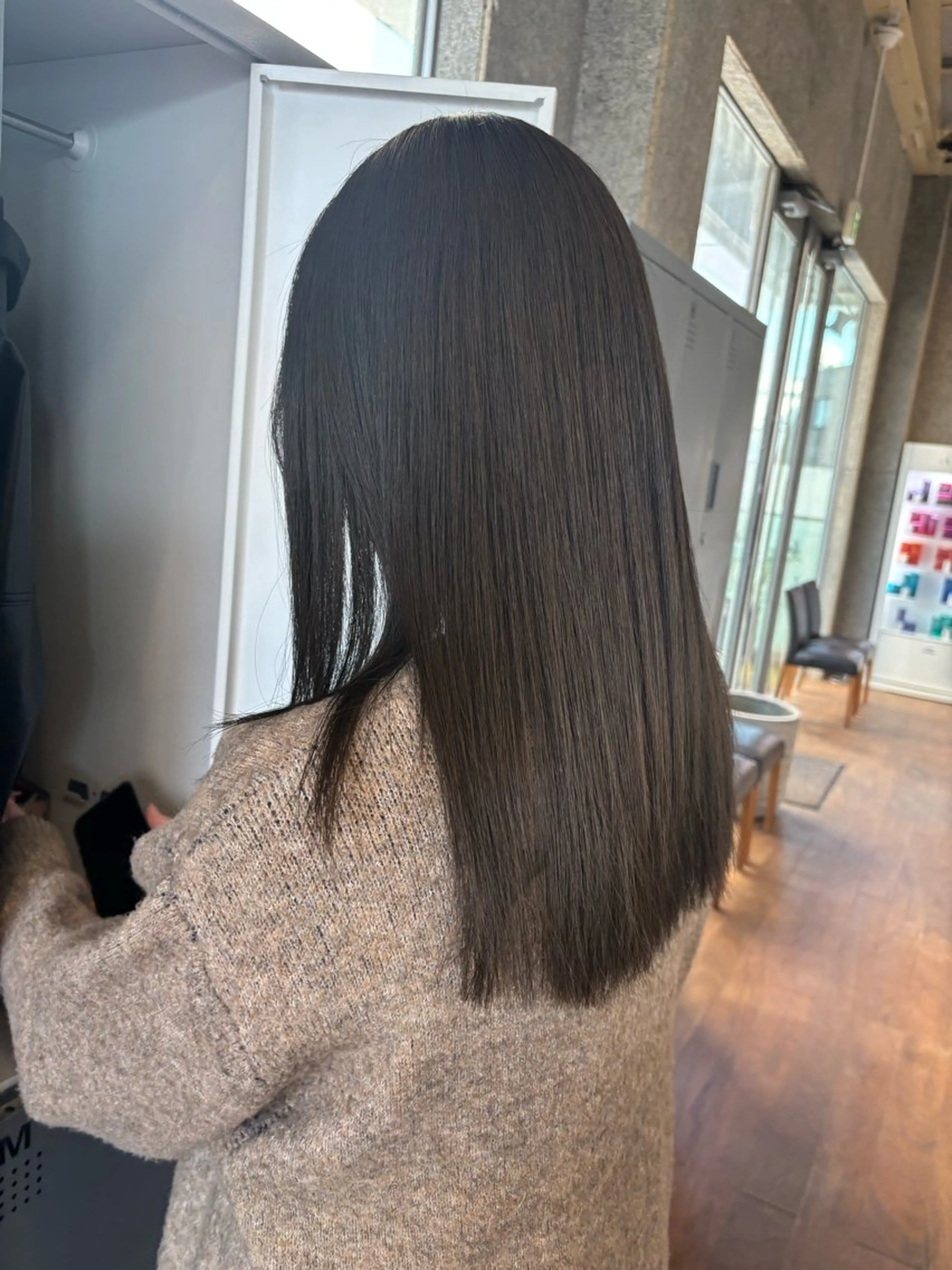 セミロング カラー パーマ ヘアアレンジ カット ヘアカラー トリートメント ヘッドスパ ヘアセット 押切 響　のヘアスタイル