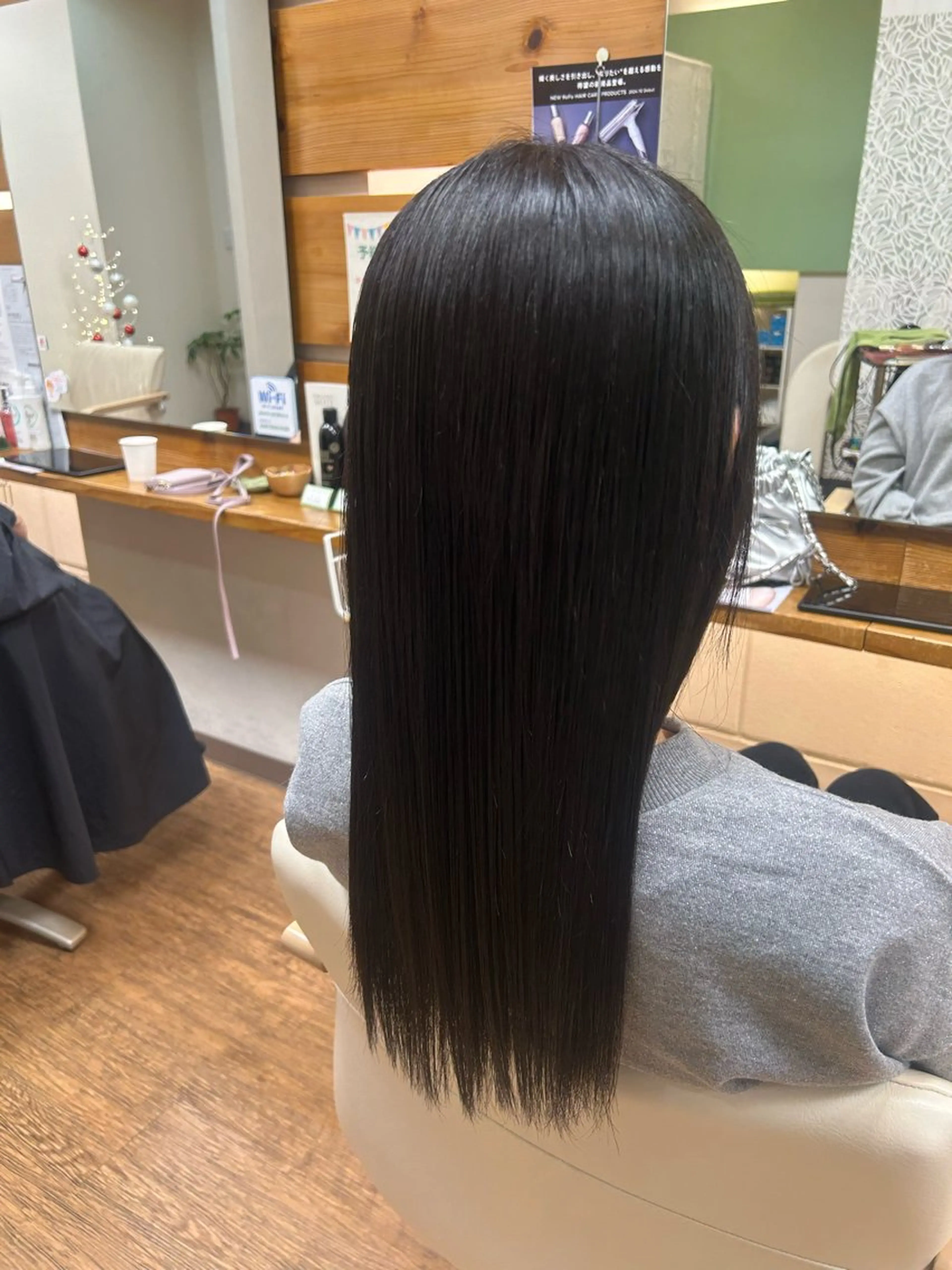 ロング 神谷 千明のヘアスタイル