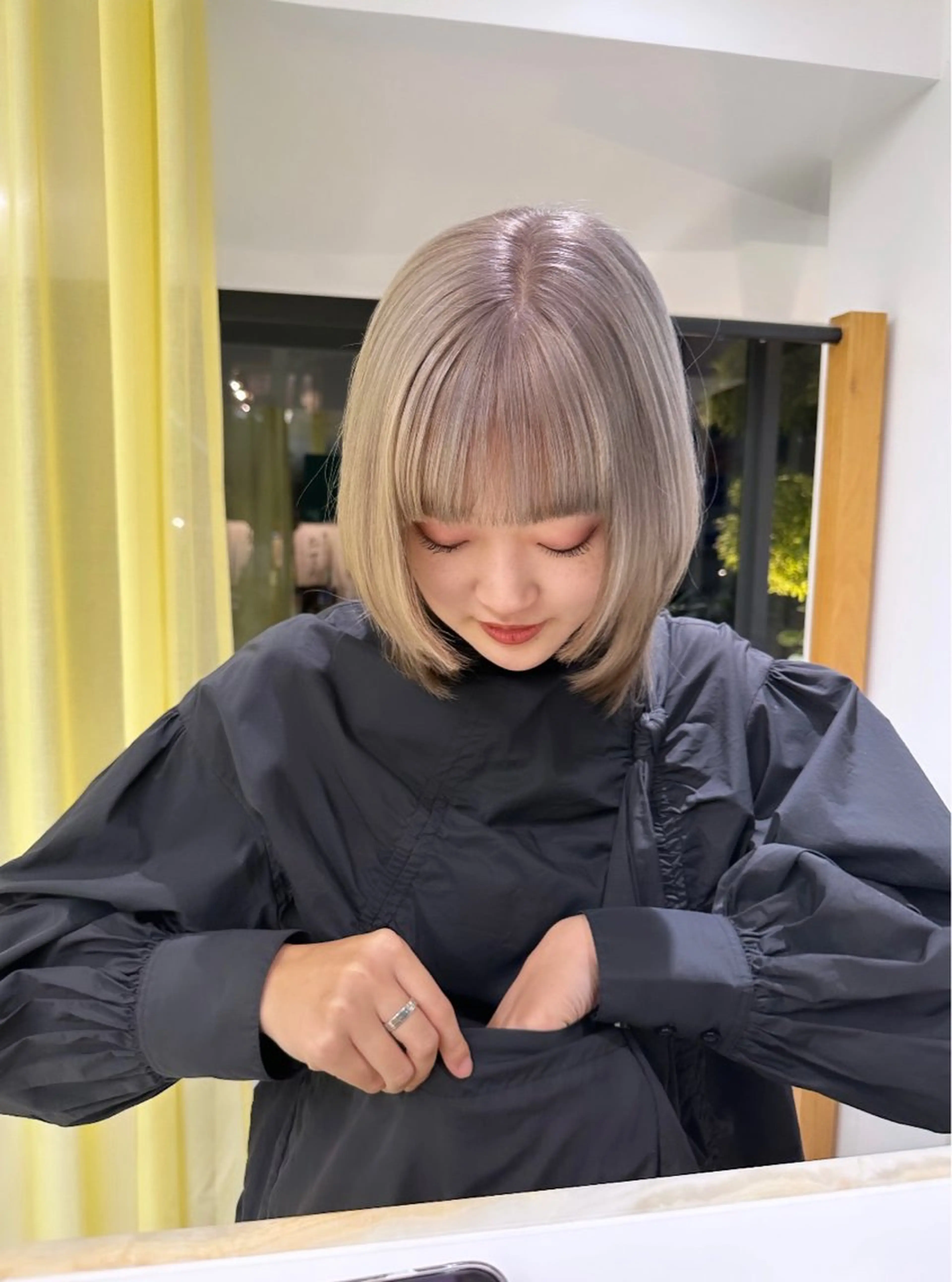 ミディアム カラー ヘアカラー トリートメント M所属・ハイトーン/透け感 カラー🎀真香のヘアスタイル