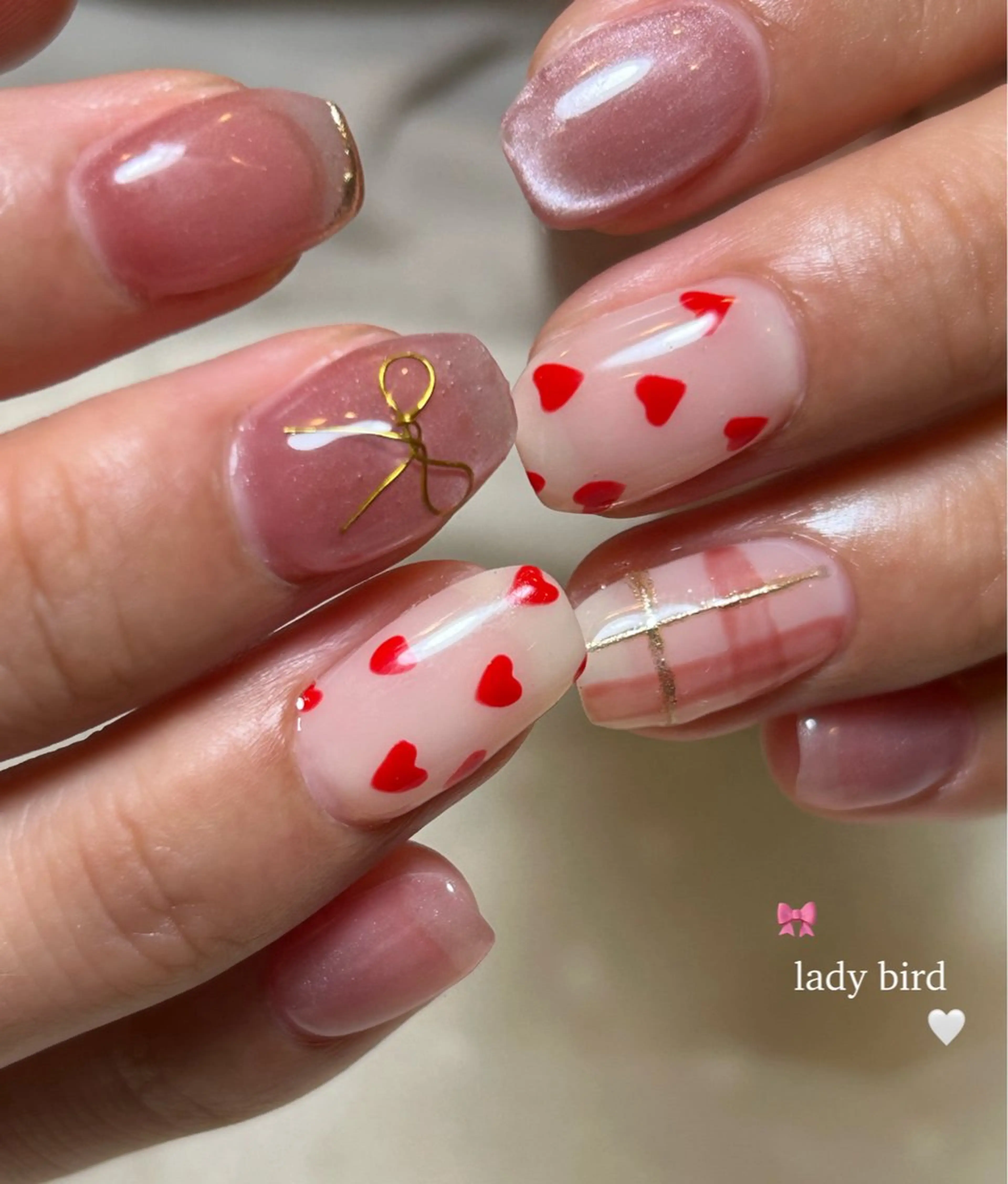 ネイル ハンドネイル lady bird yoshieのネイルデザイン
