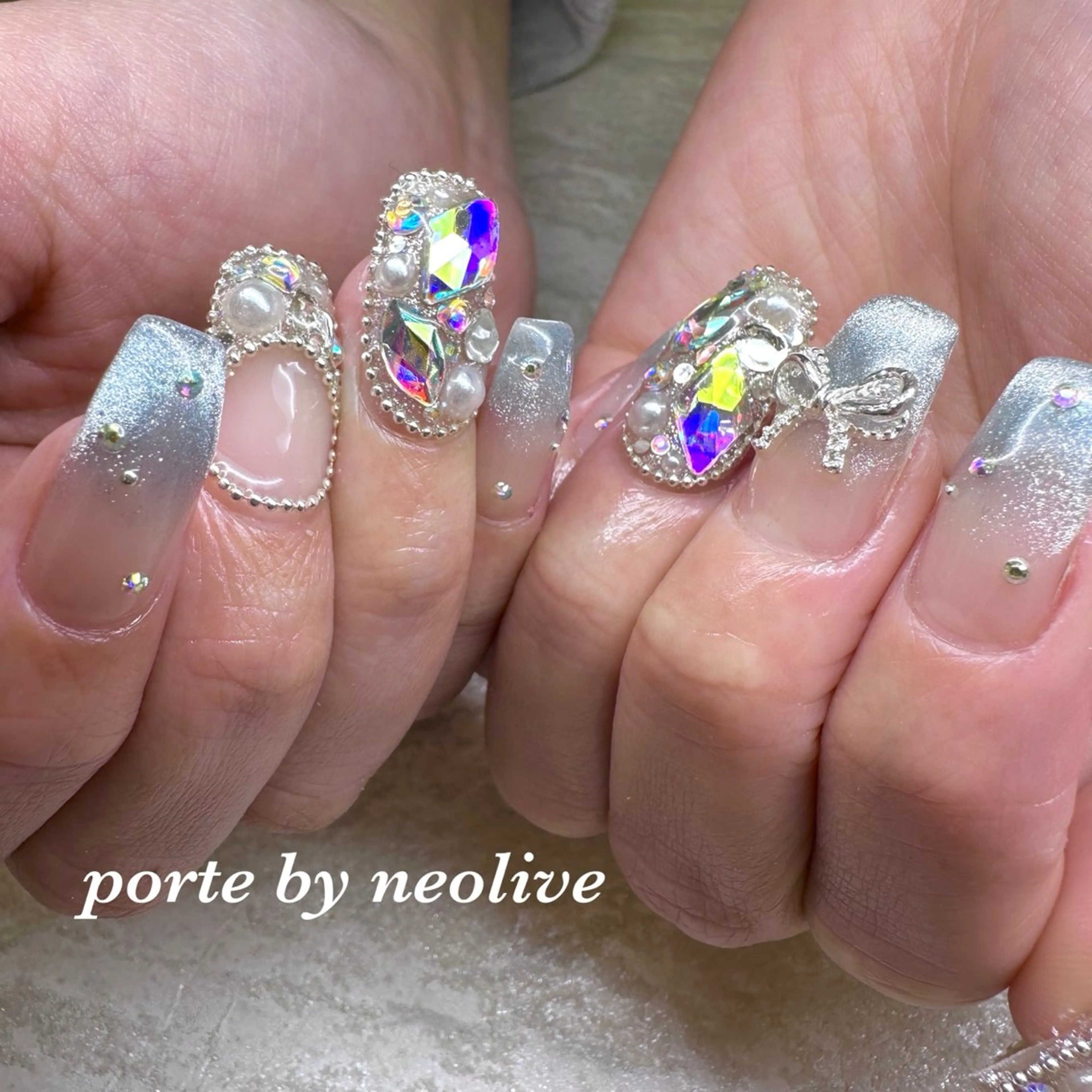 ネイル リボン nail Eclat所属・志賀野 美喜のネイルデザイン