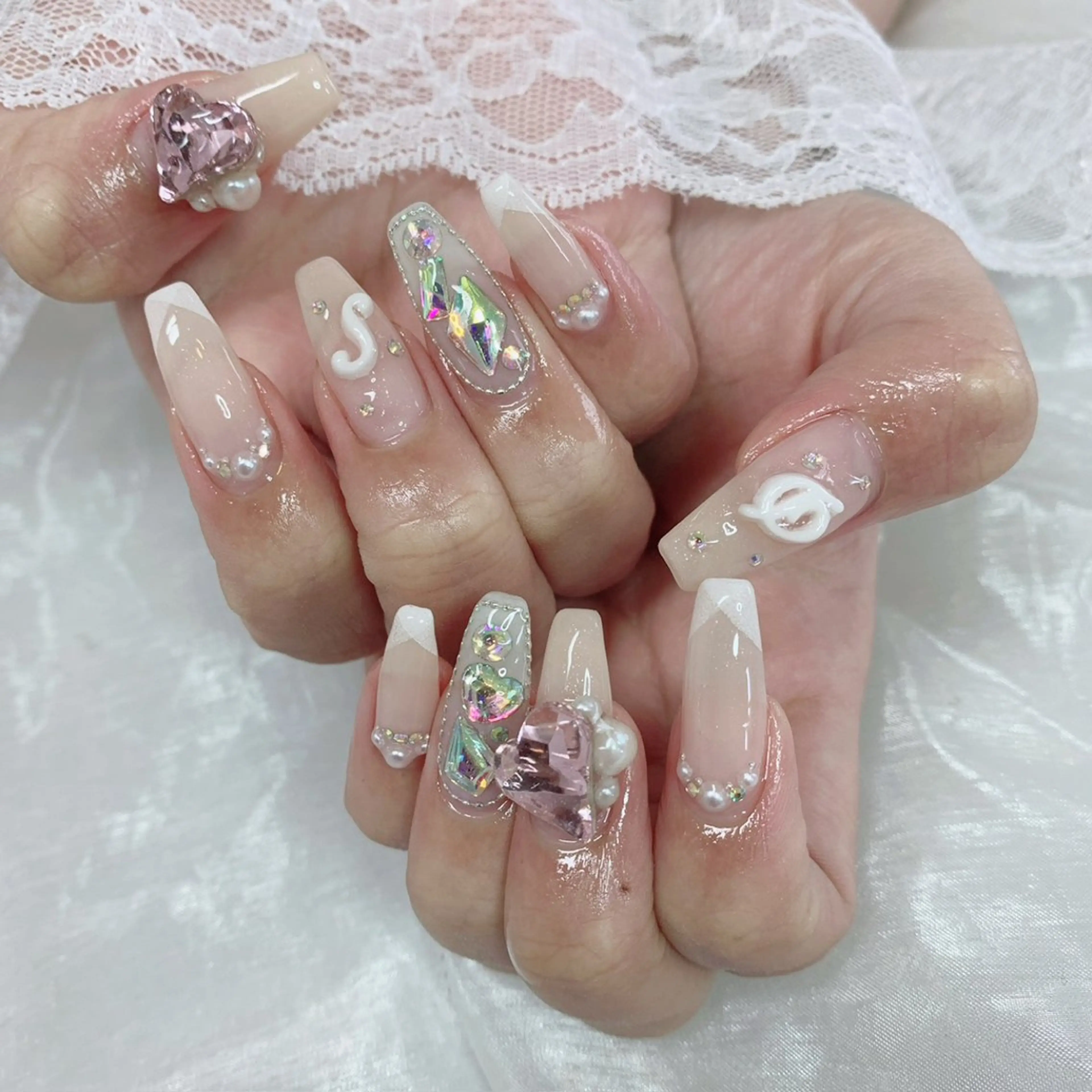 ネイル ハンドネイル La neige* yuki 🥯🍑のネイルデザイン