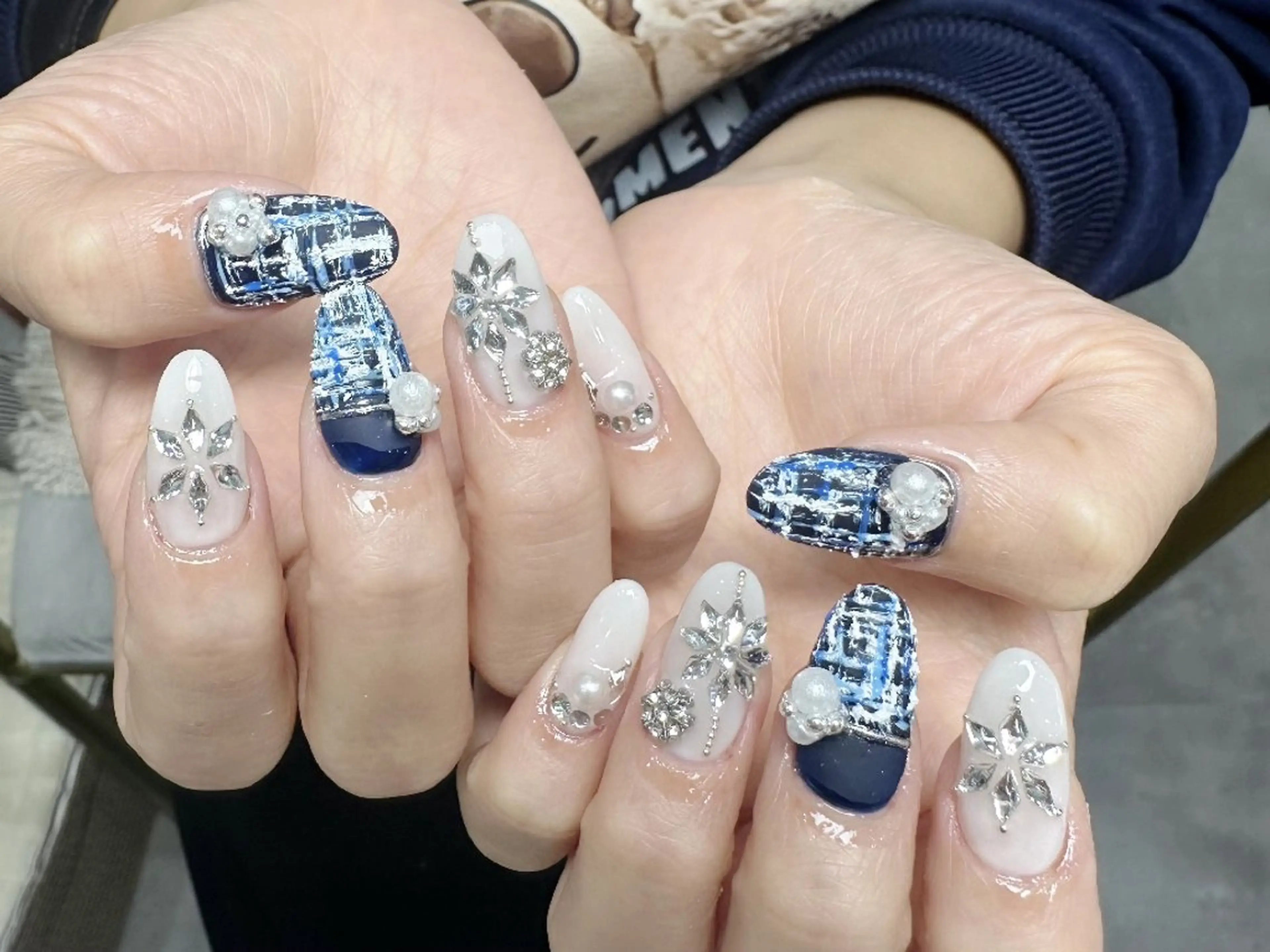 ネイル チークネイル 長さ出し フレンチネイル ジェルネイル ガラスフレンチ ハンドネイル UM Nail Salonのネイルデザイン