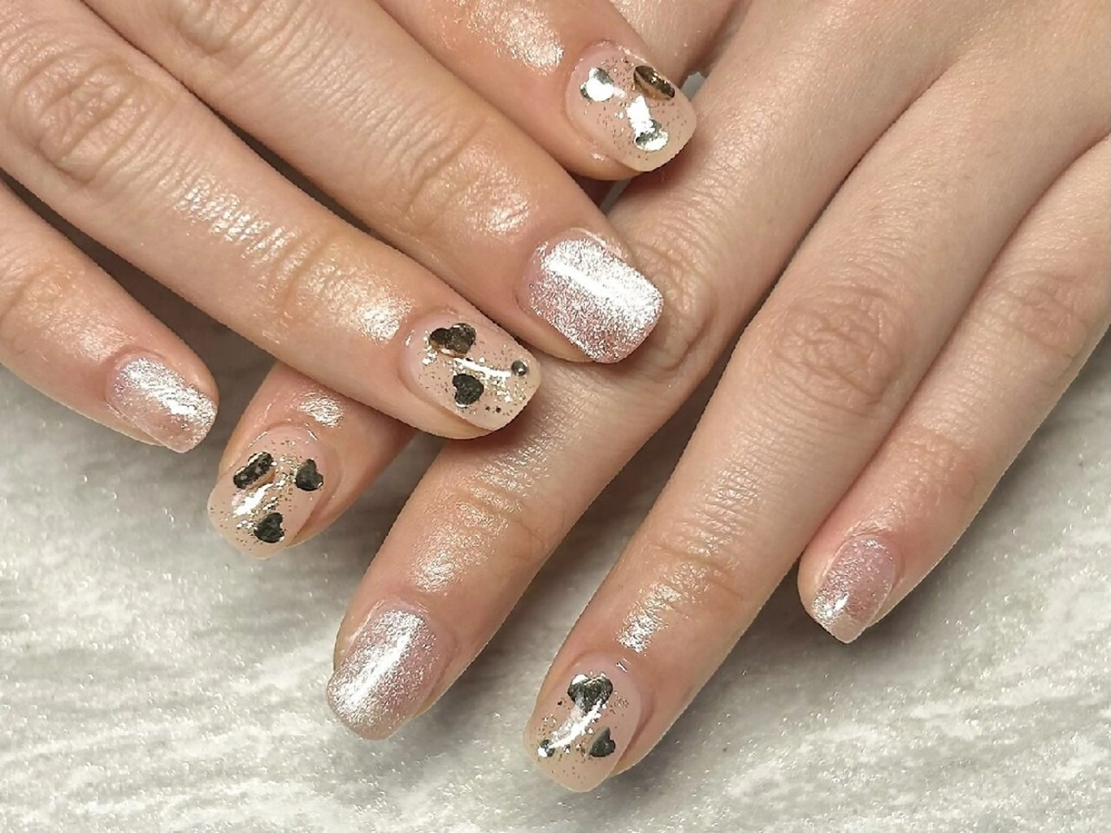 ネイル アートネイル 入学式 卒業式 ハート ホログラムネイル JULIE NAILのネイルデザイン