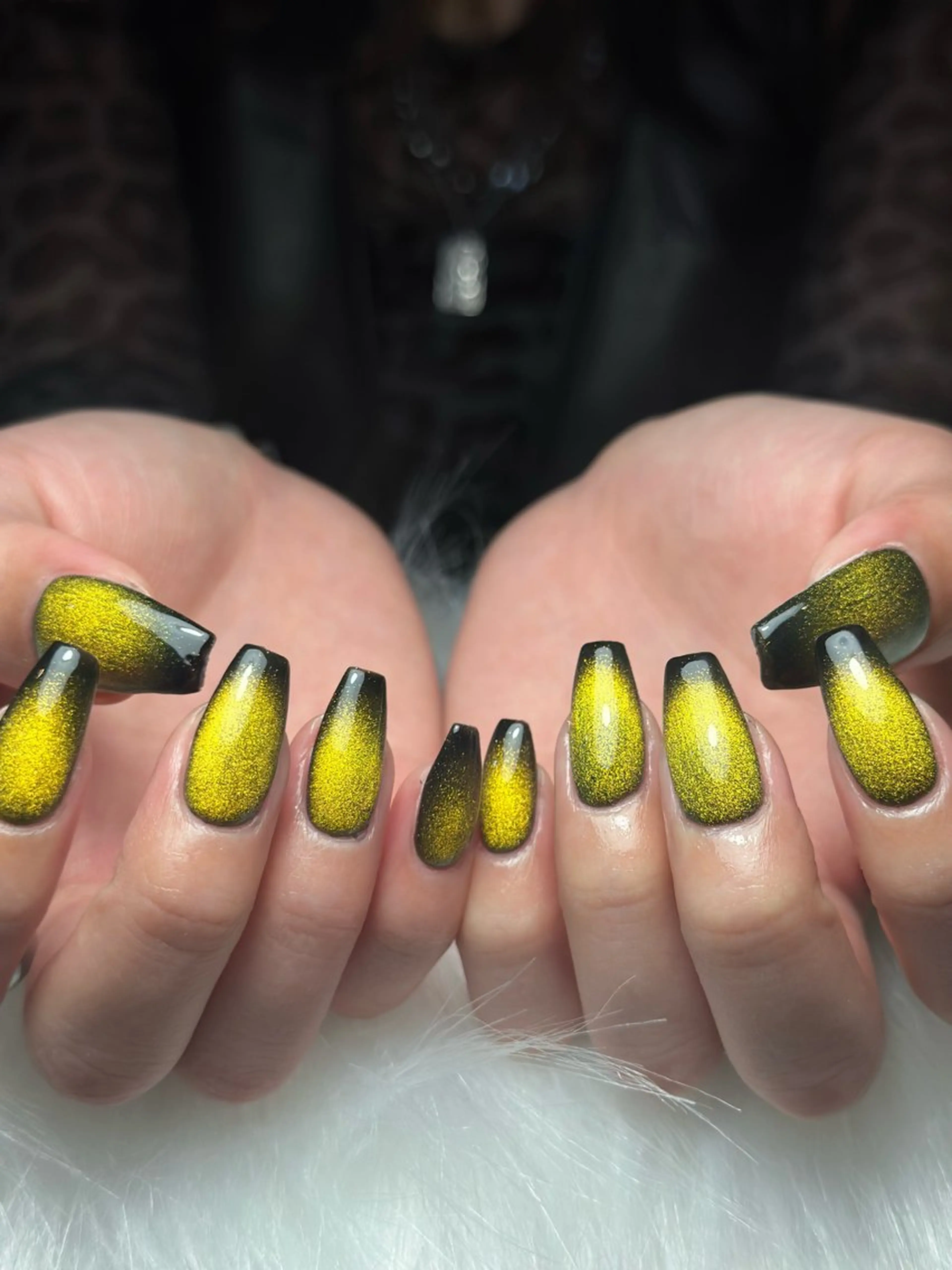 ネイル フレンチネイル グラデーション 韓国ネイル マグネットネイル シンプルネイル ハンドネイル CoMo Nail Studio所属・CoMo Nailのネイルデザイン