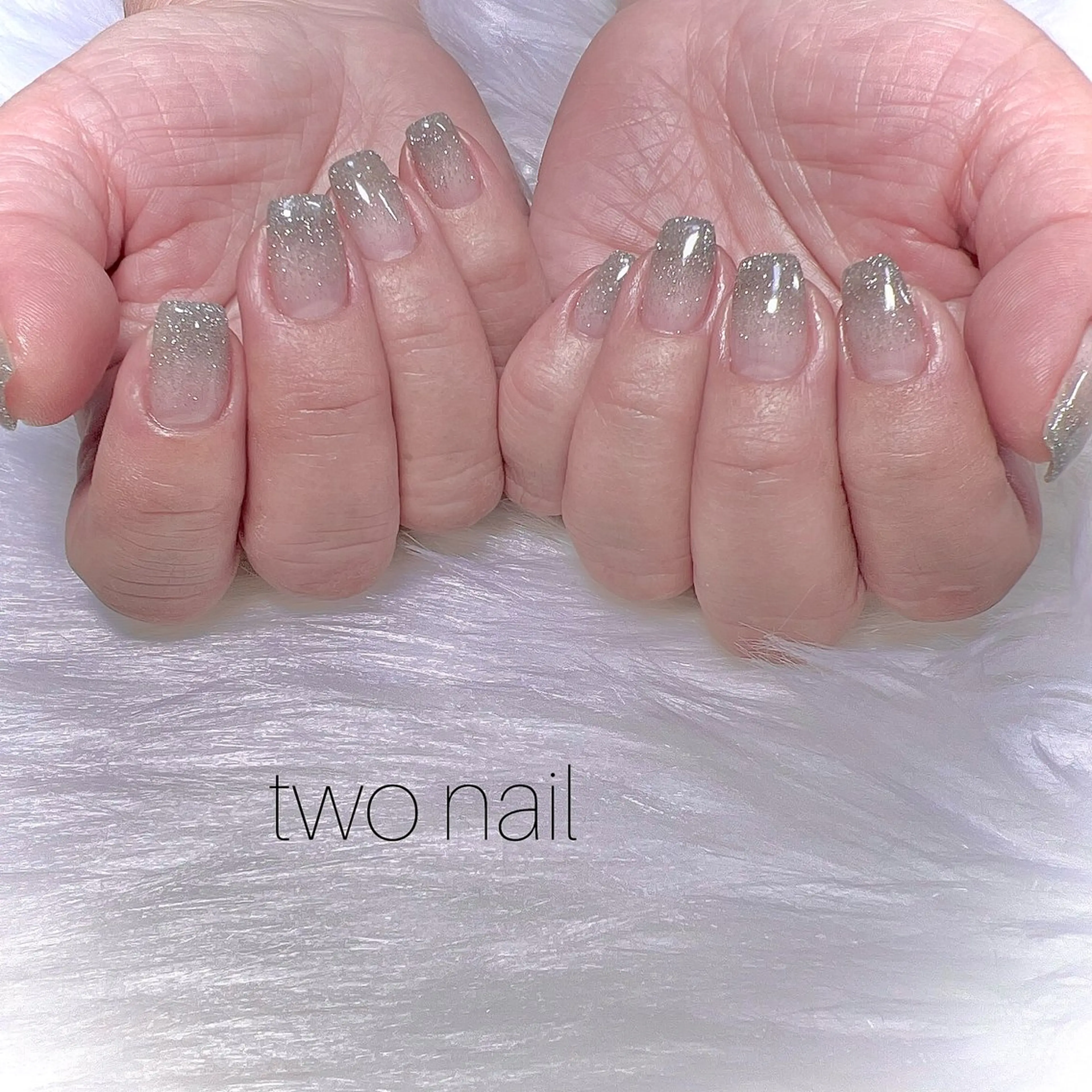 ネイル クリアネイル キラキラネイル ネイルチップ ホワイト ハンドネイル two nailのネイルデザイン