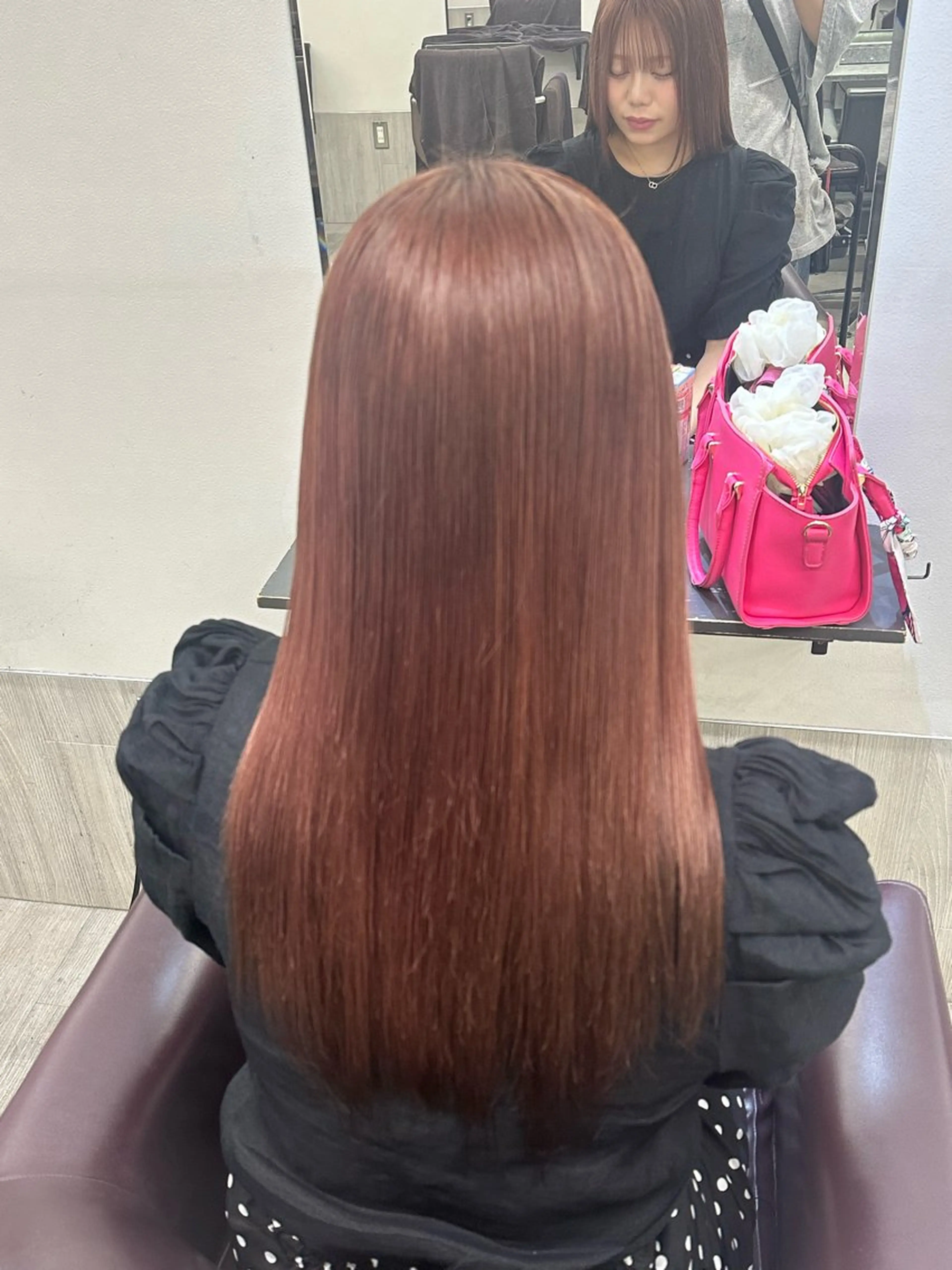 ロング カット ヘアカラー トリートメント バレイヤージュ/ ミルクティーベージュのヘアスタイル