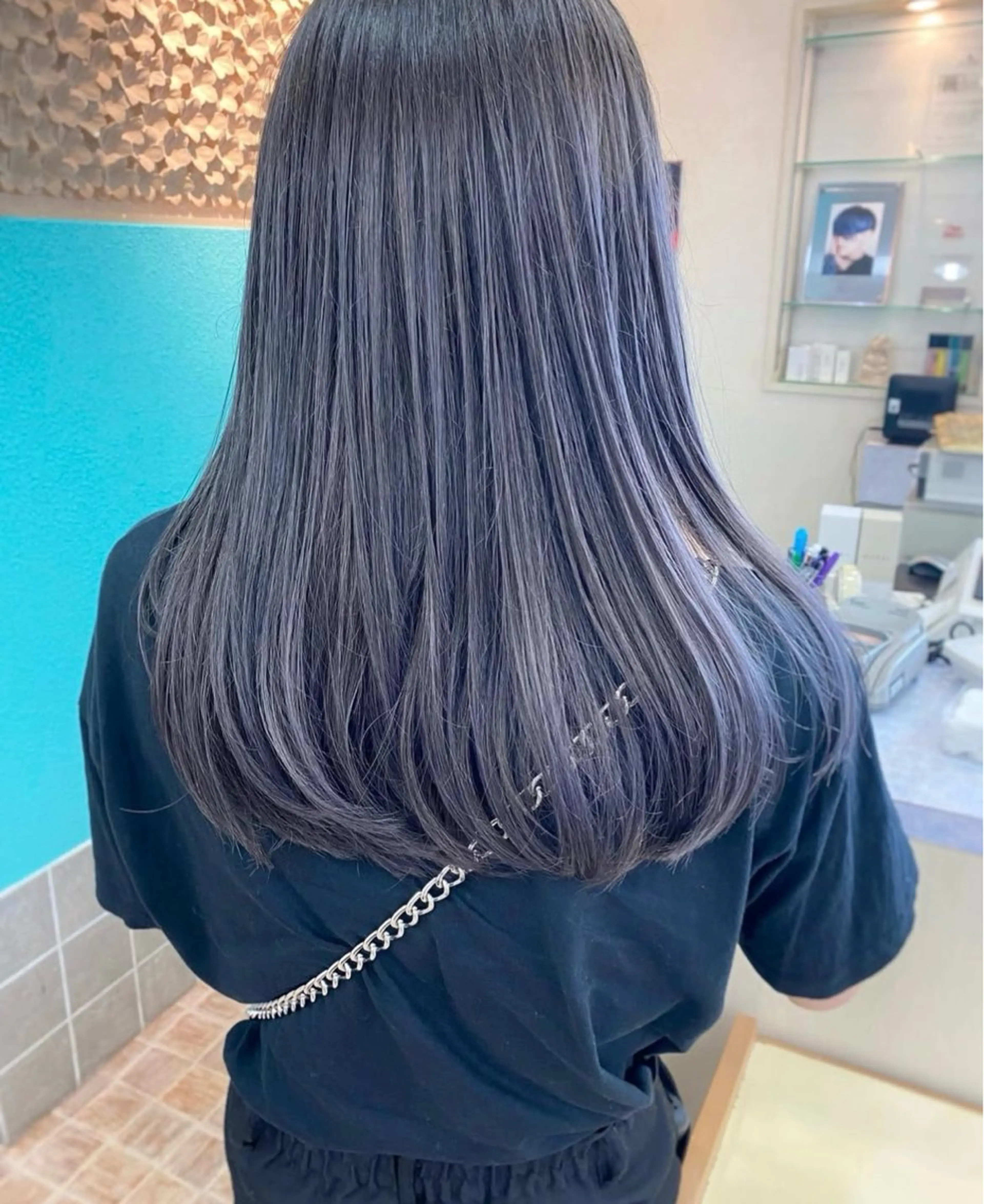 ロング カラー ブルーカラー ダークグレー ダークグレージュ ディープラベンダー グレージュ ヘアカラー ナカジマ ナナのヘアスタイル