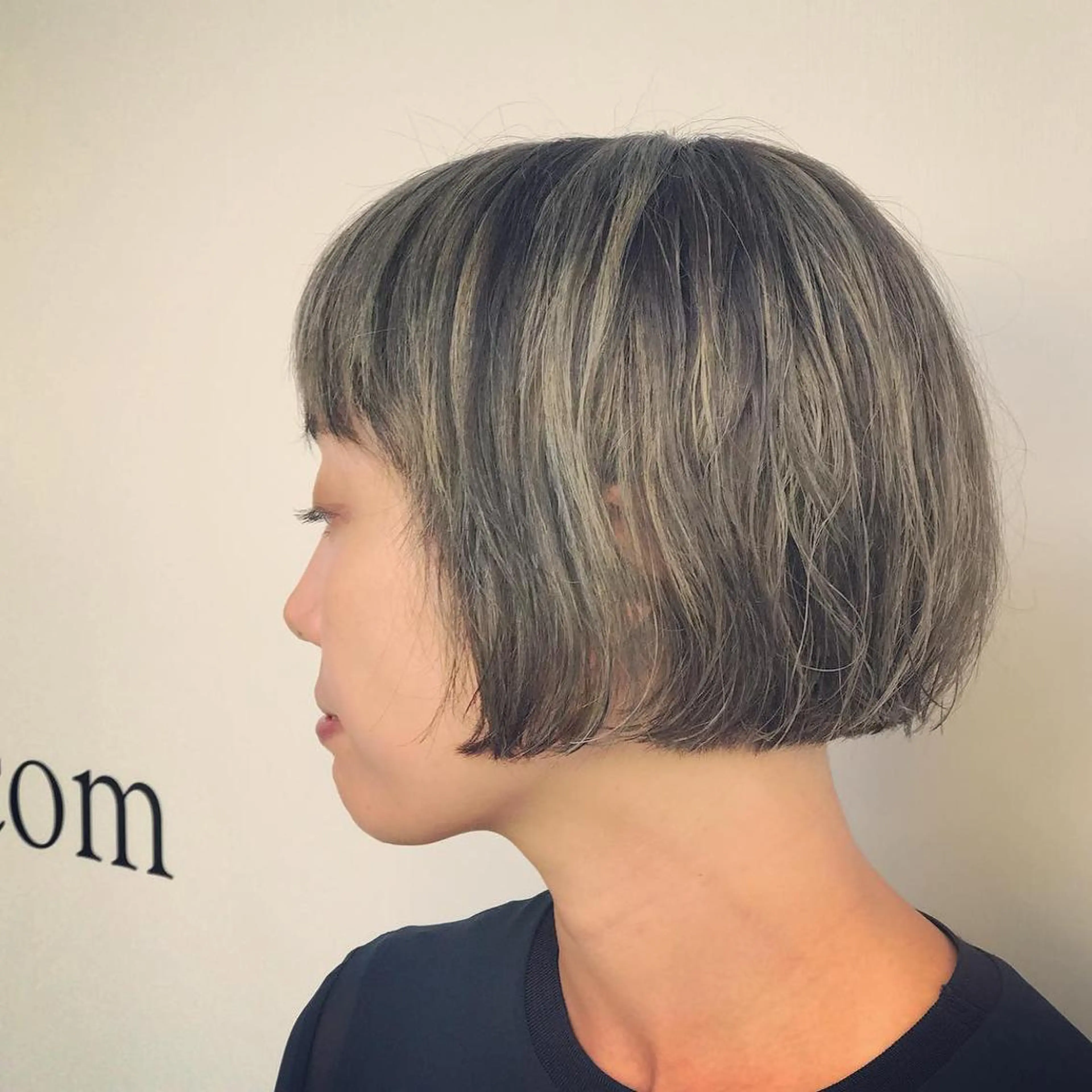 ショート カラー グレージュ メッシュ BRAIDS💎愛子 大人ハイライト💎のヘアスタイル