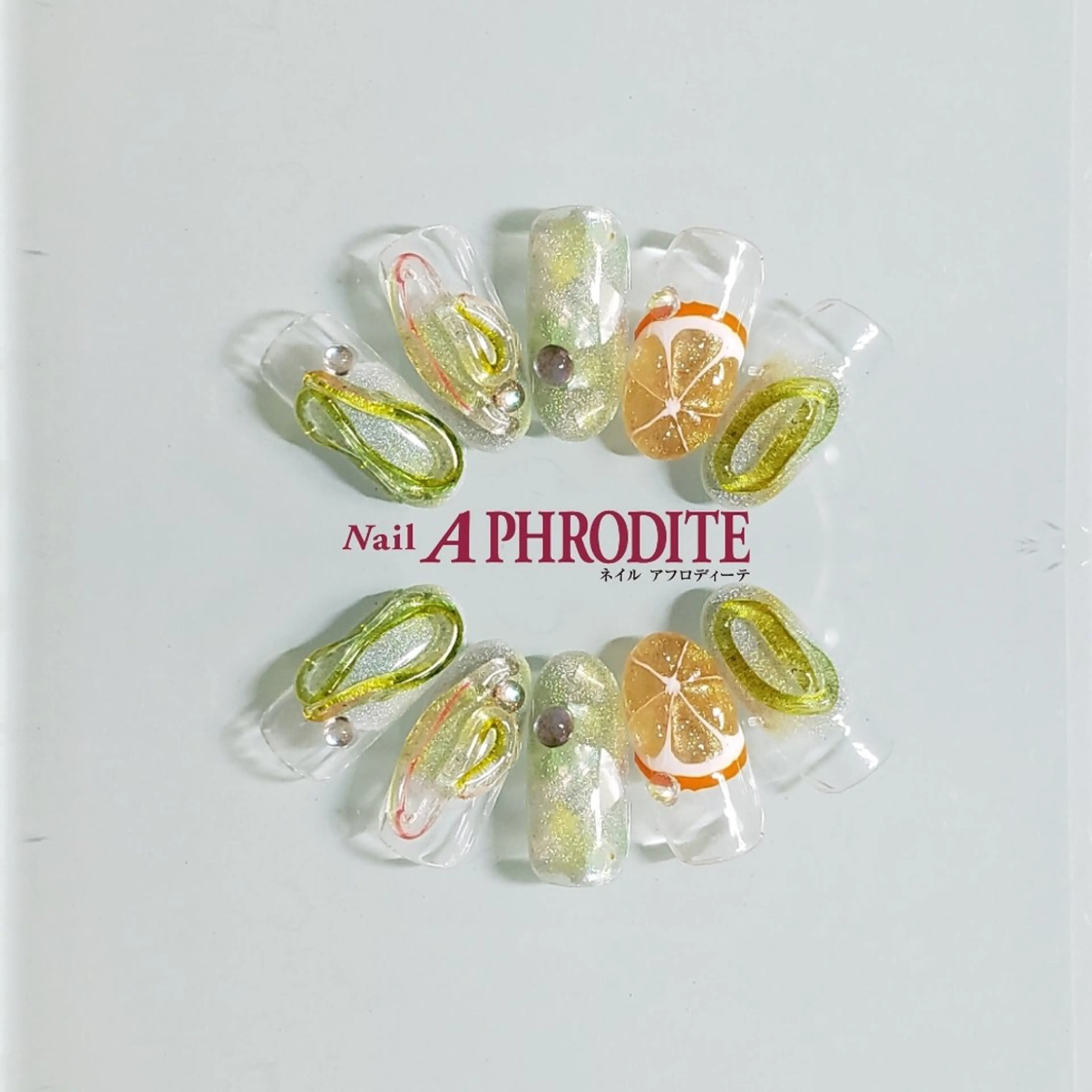 ネイル ジェルネイル ニュアンスネイル スカルプネイル ソフトジェル ネイルチップ ハンドネイル Nail Aphroditeのネイルデザイン