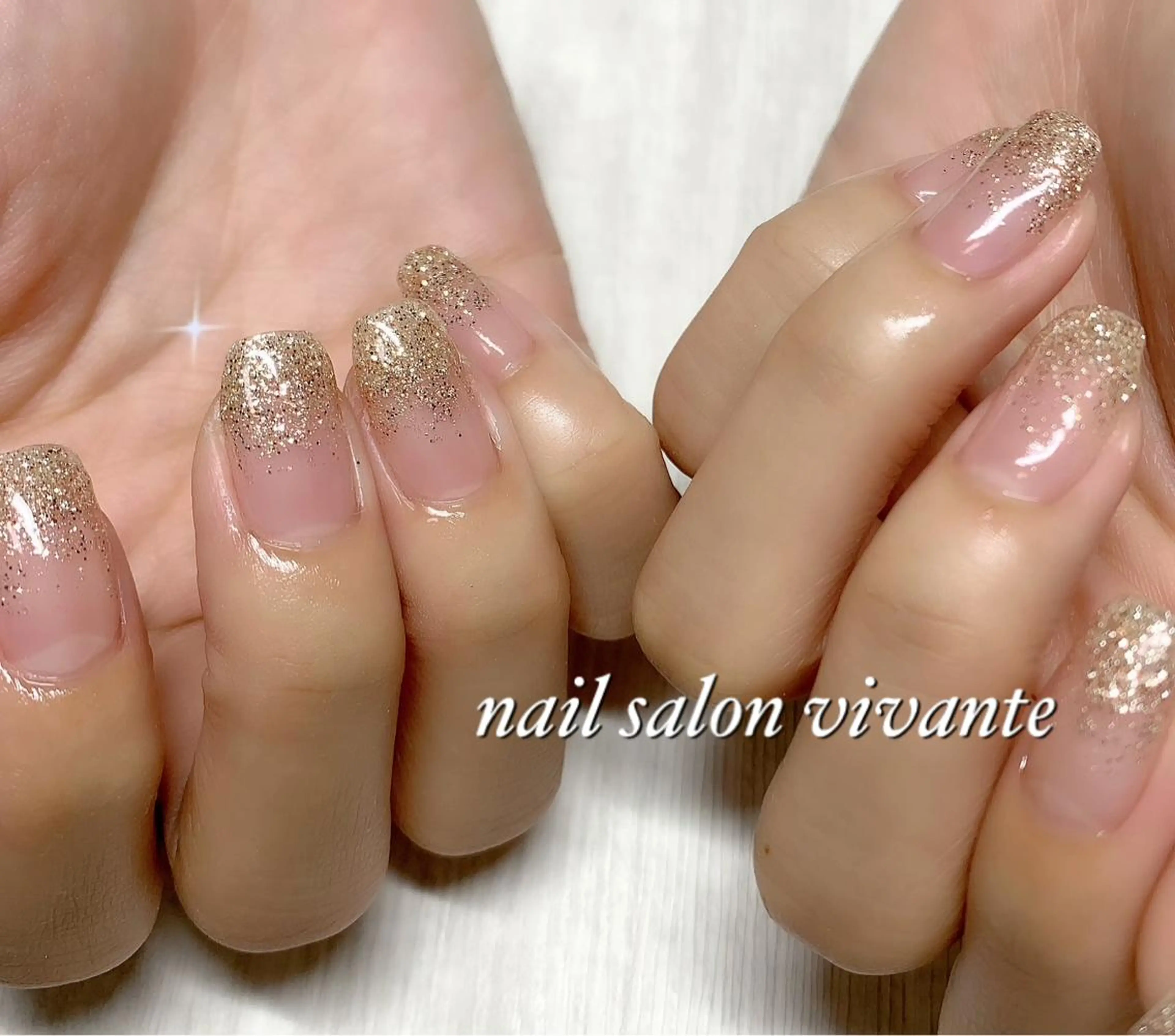 ネイル グラデーション キラキラネイル ラメ(グリッター) ラメグラデーション ピンク nail salon vivante所属・nail salon vivanteのネイルデザイン