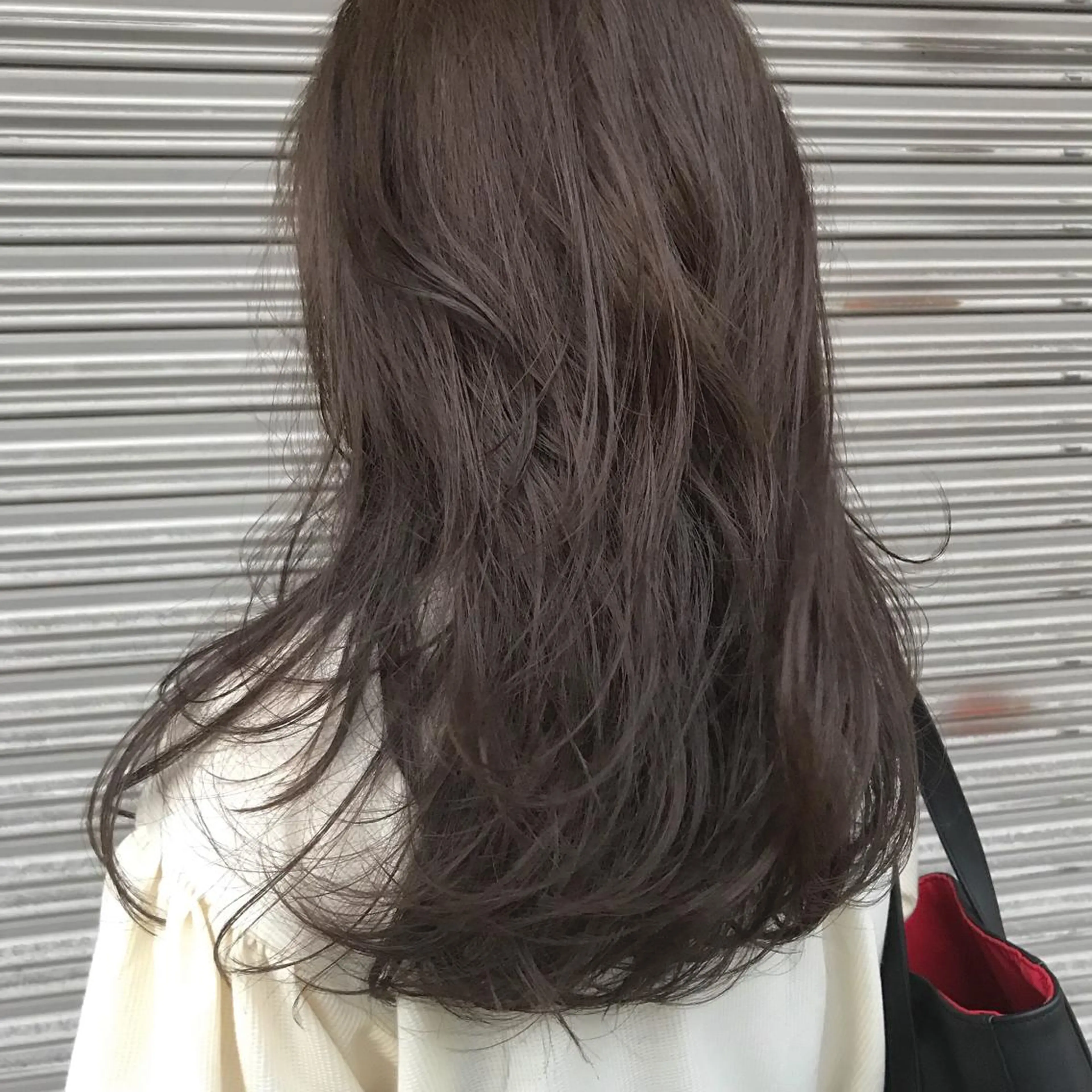ロング カラー ヘアアレンジ マツエク・マツパ アッシュ ベージュカラー カット ヘアカラー トリートメント Kawaguchi Arisaのヘアスタイル