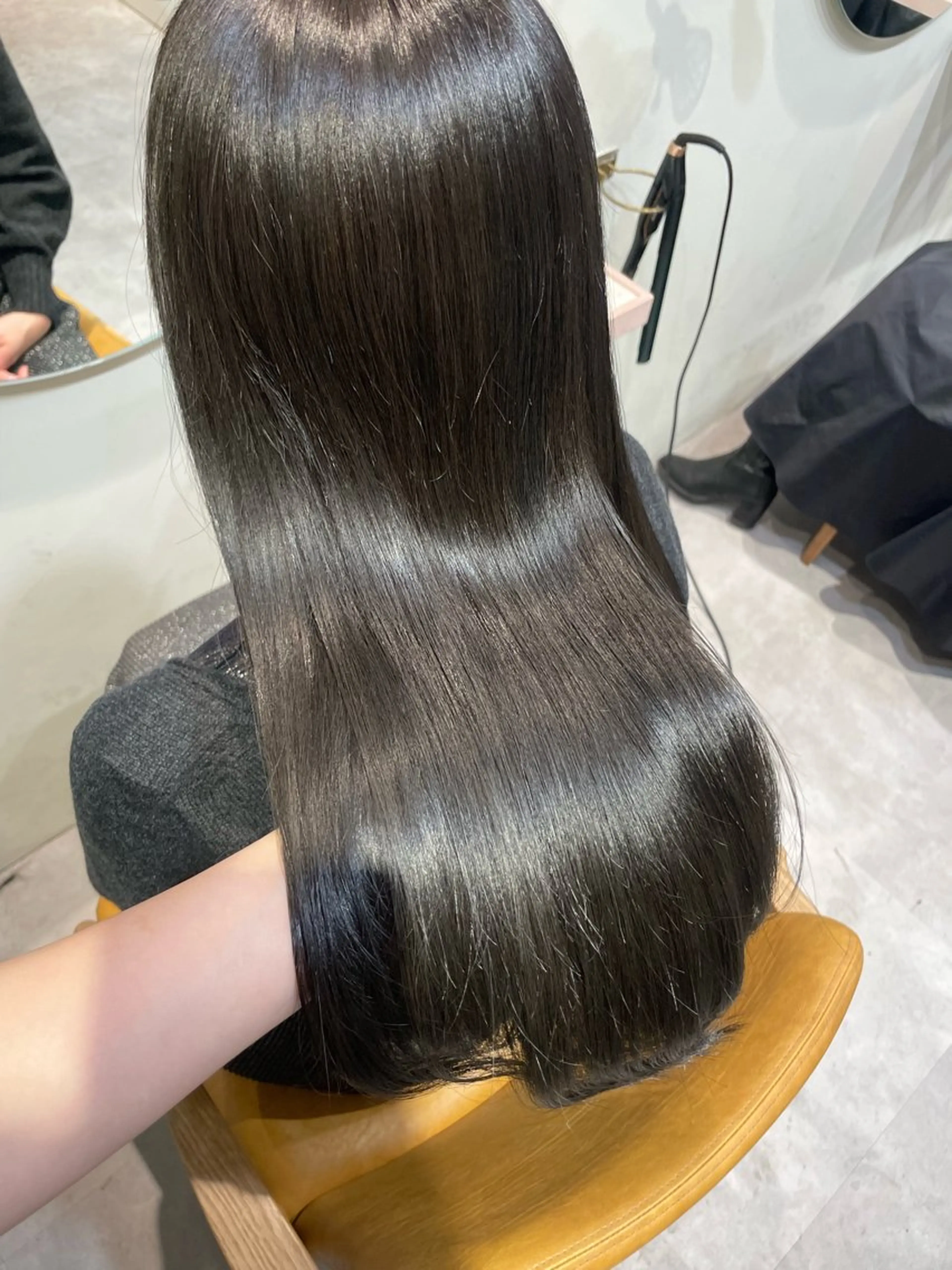 ロング カラー カット ヘアカラー トリートメント 若月 あやかのヘアスタイル